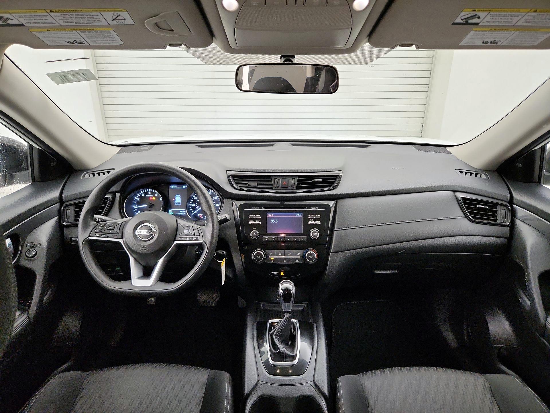 Thumbnail: 2017 Nissan Rogue - 9