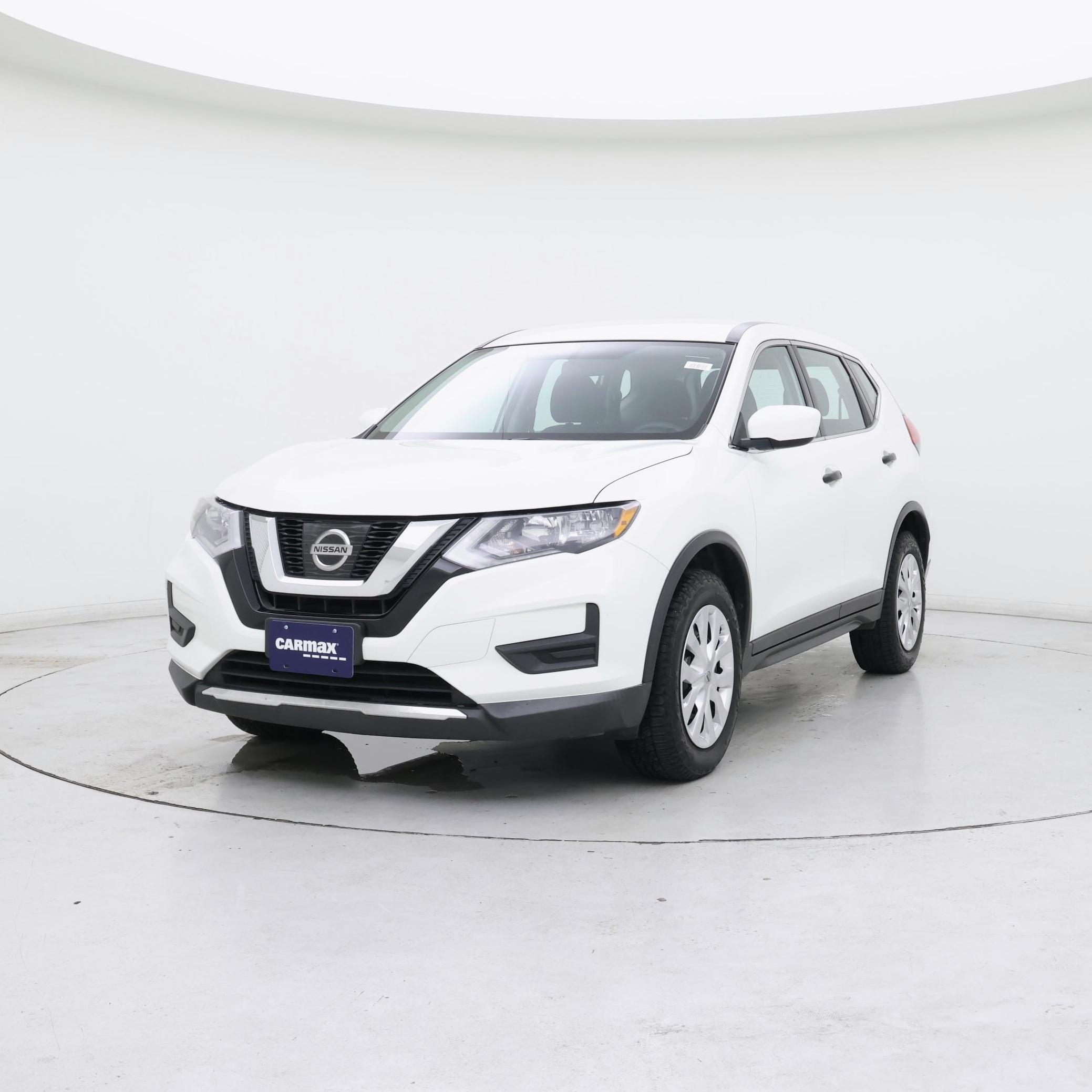 Thumbnail: 2017 Nissan Rogue - 4