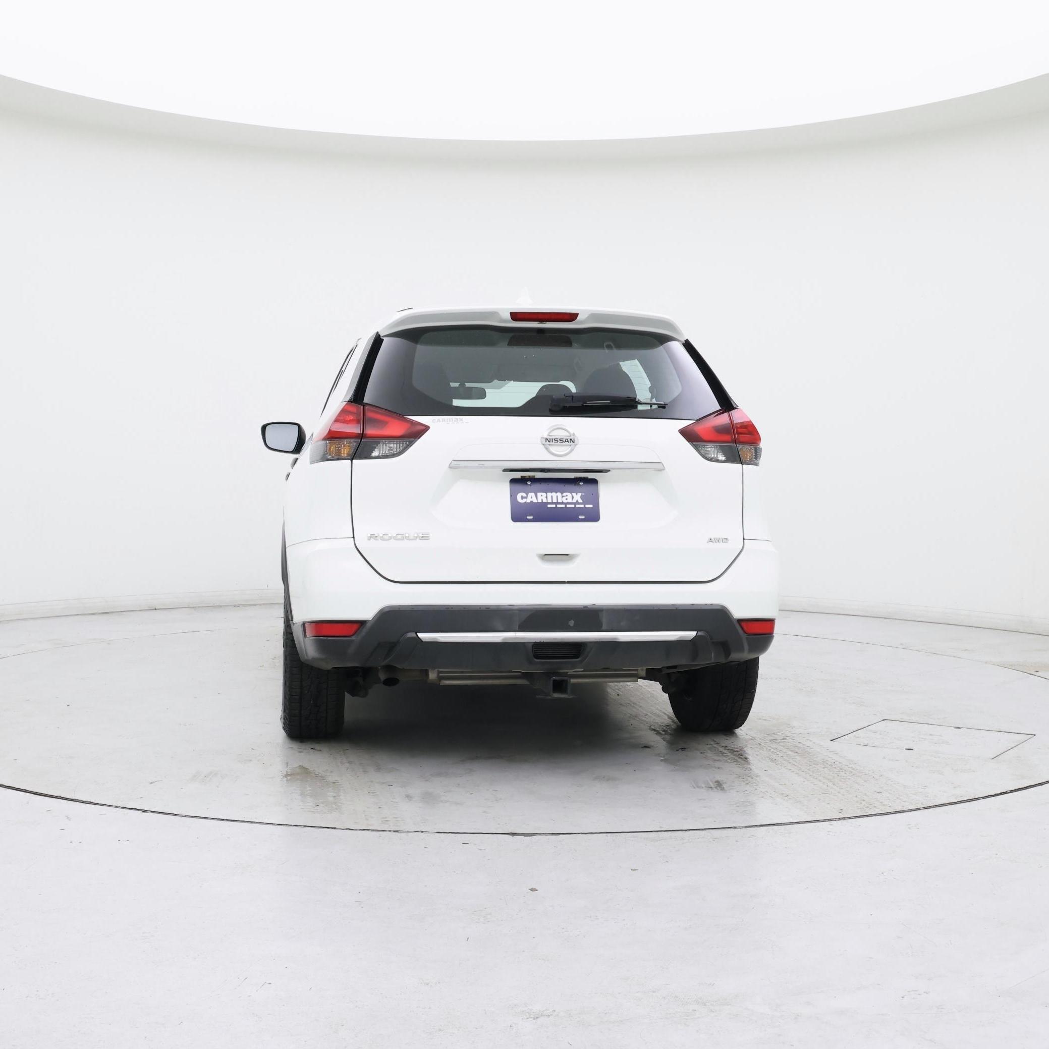 Thumbnail: 2017 Nissan Rogue - 6