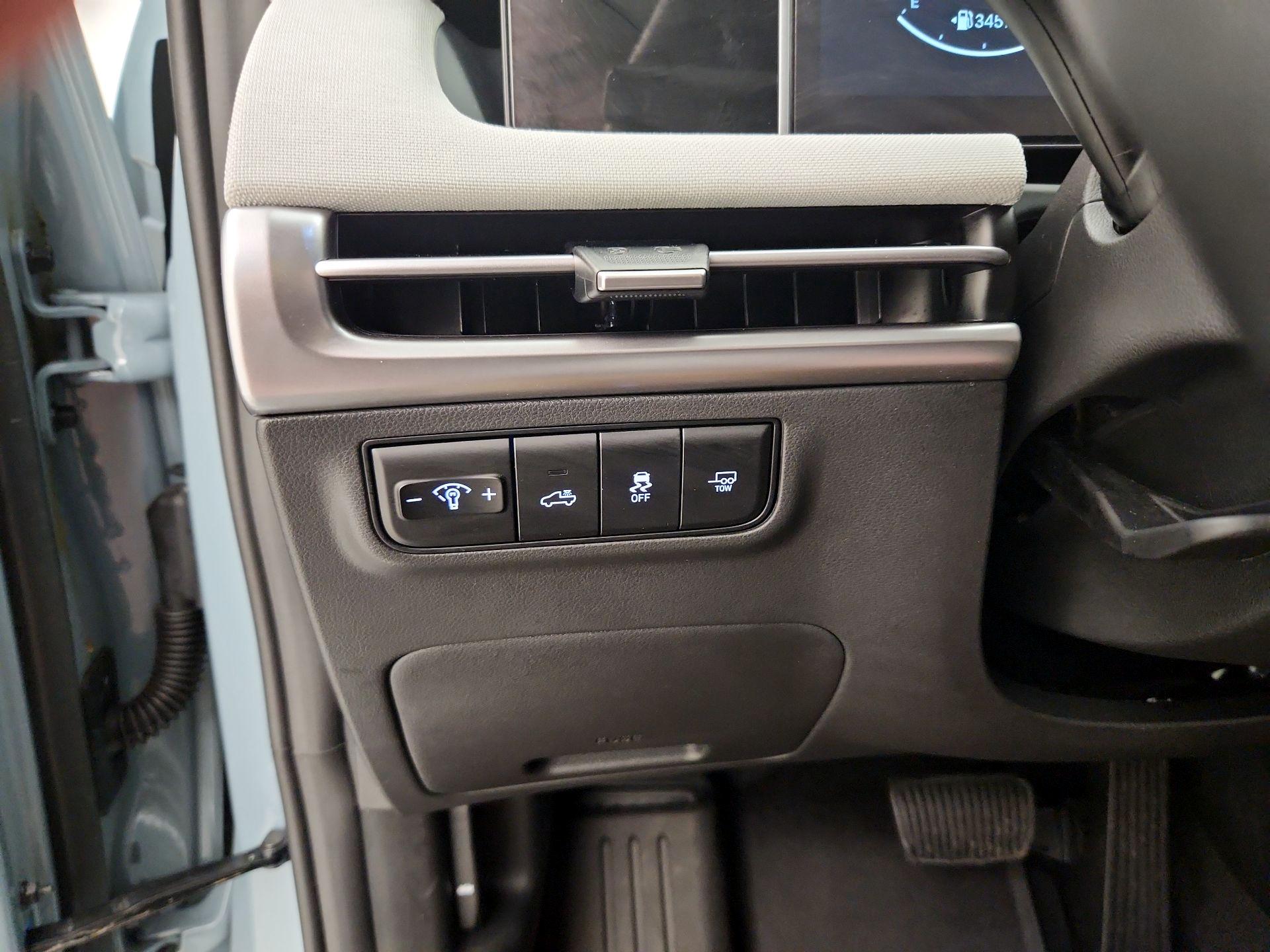 Thumbnail: 2025 Hyundai Santa Cruz - 13