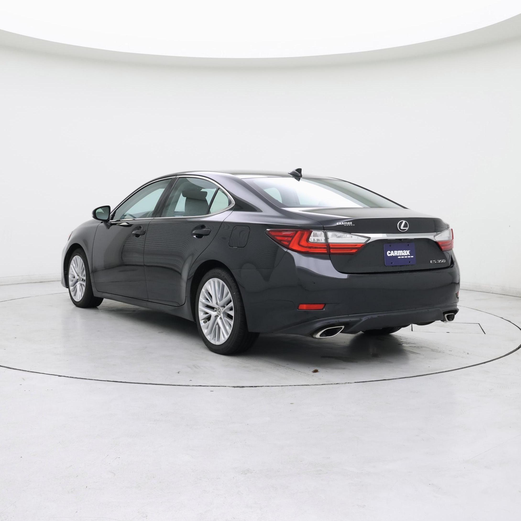 Thumbnail: 2018 Lexus ES - 2