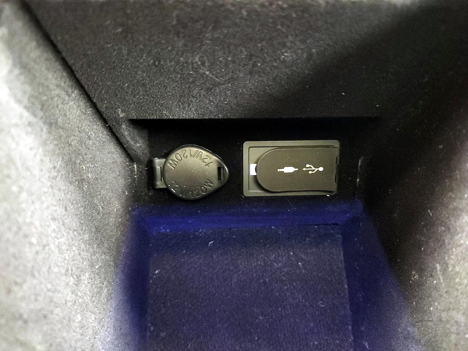 Thumbnail: 2018 Lexus ES - 19