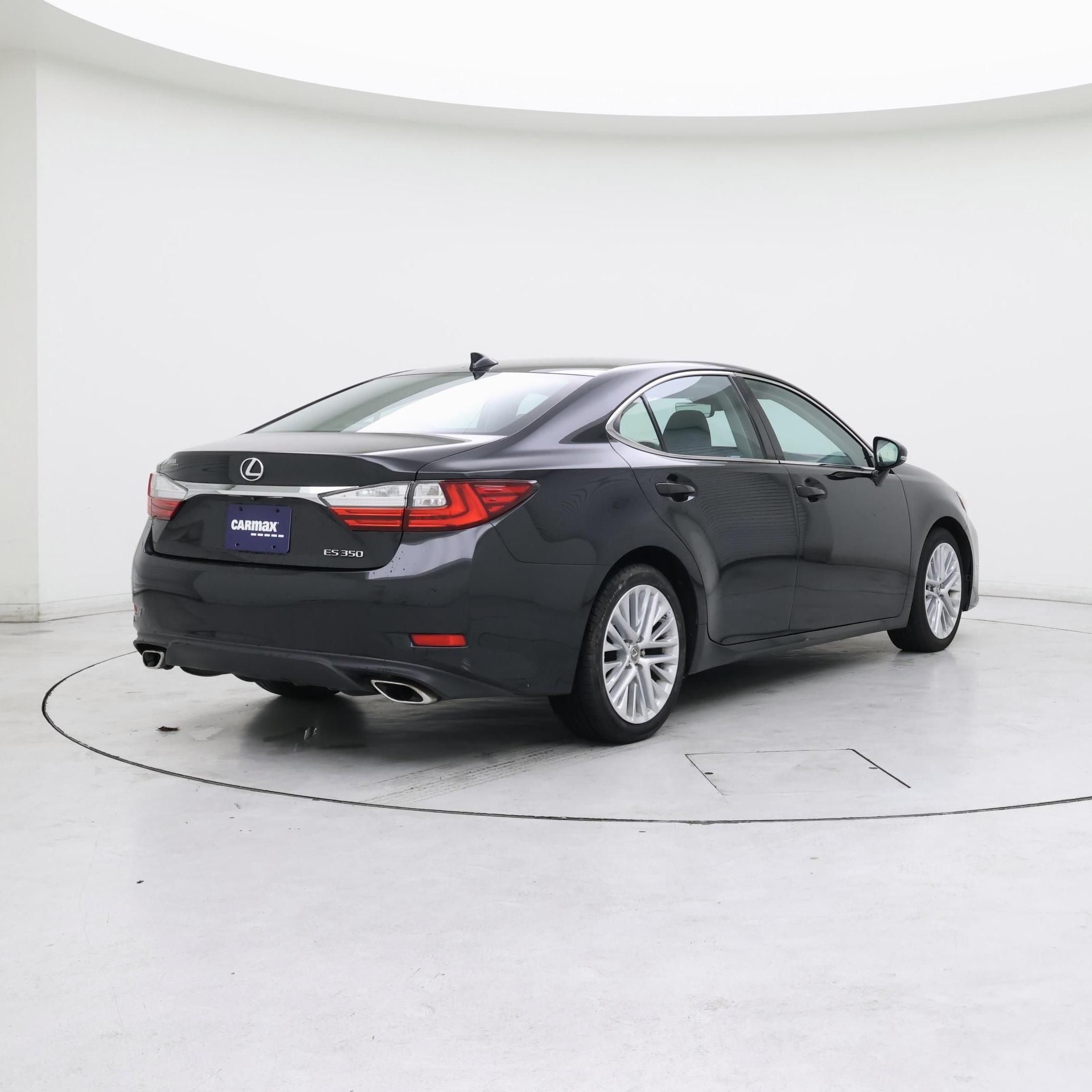 Thumbnail: 2018 Lexus ES - 8