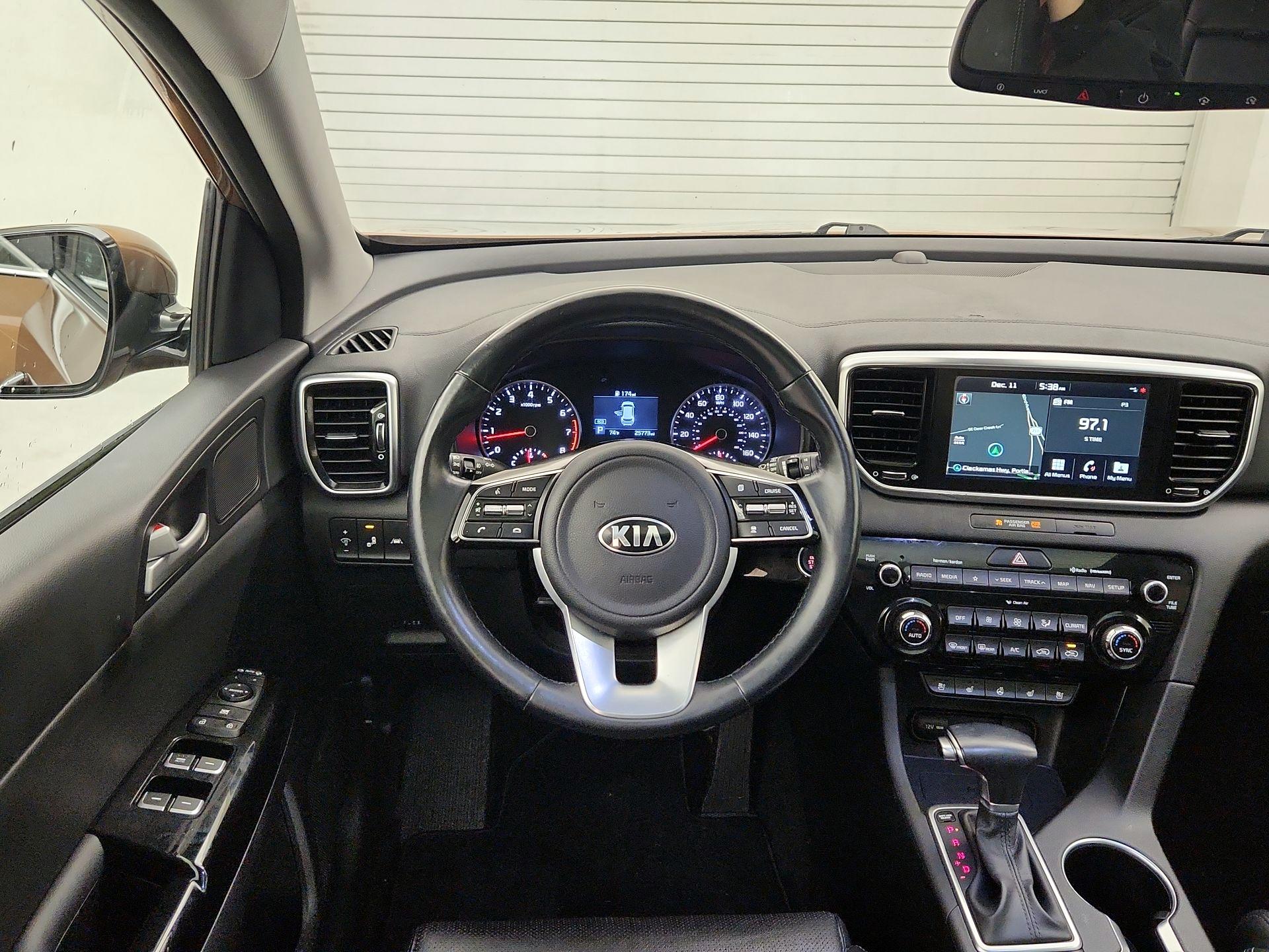 Thumbnail: 2020 Kia Sportage - 10