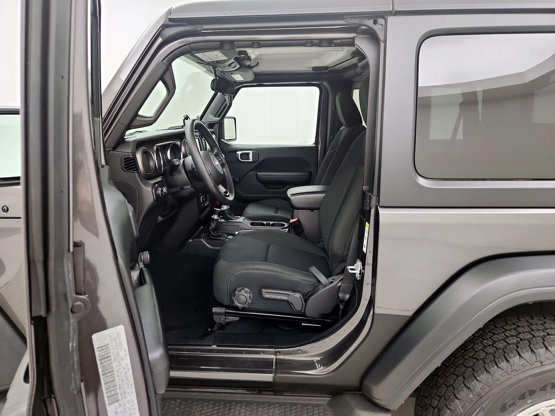 Thumbnail: 2019 Jeep Wrangler - 11