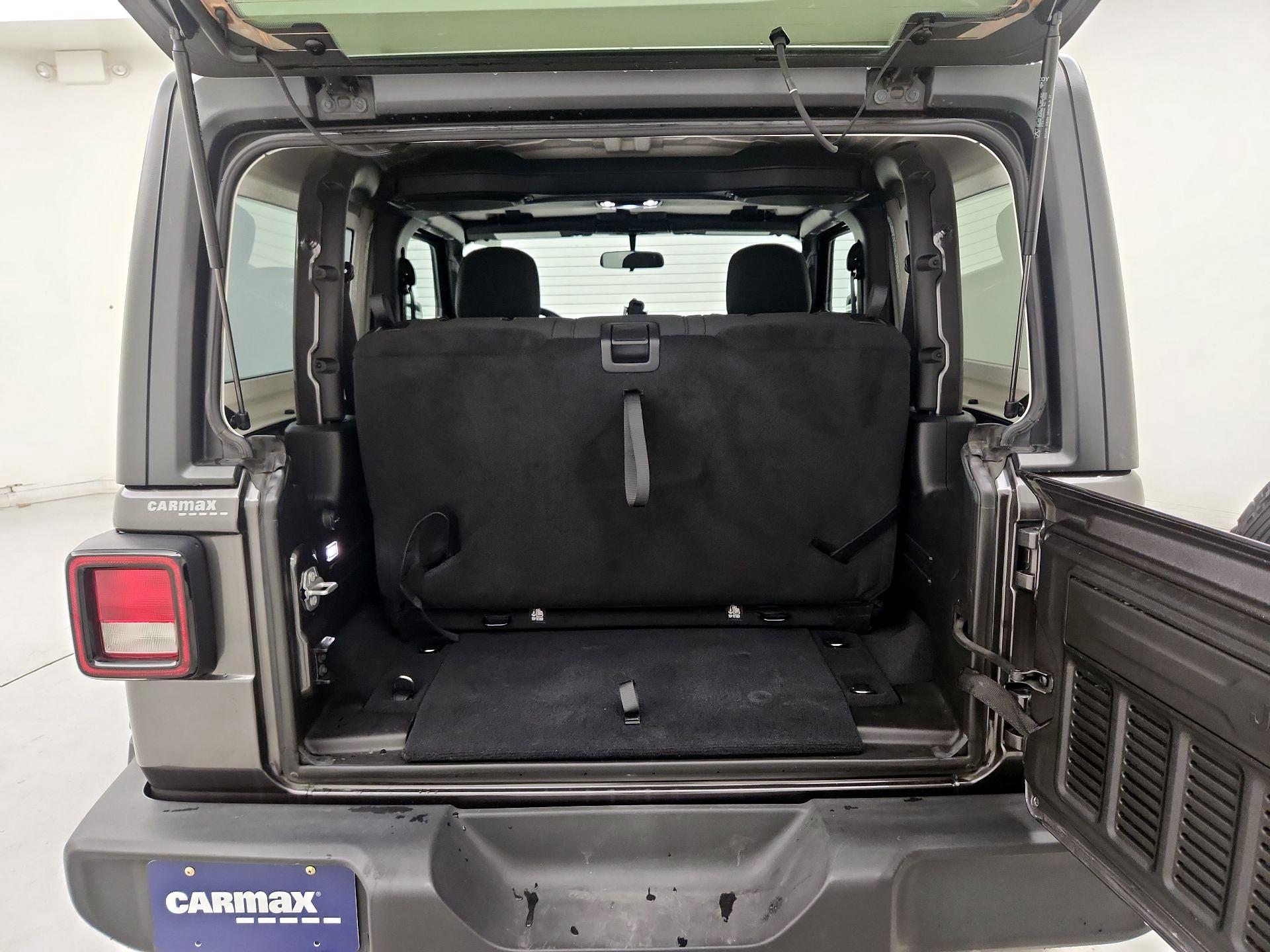 Thumbnail: 2019 Jeep Wrangler - 20