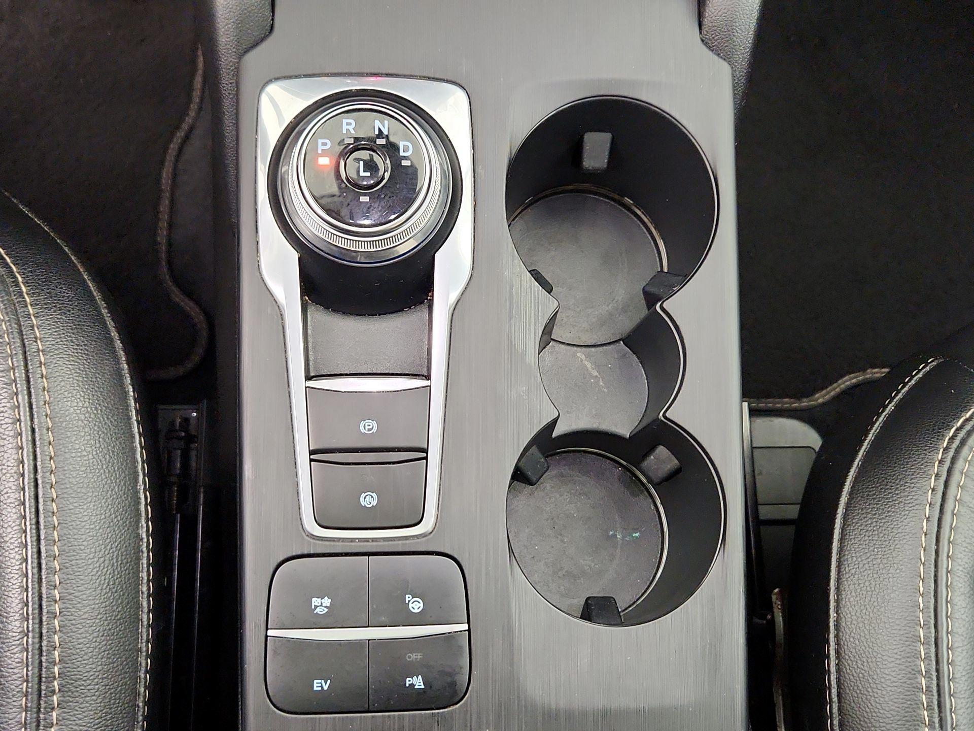 Thumbnail: 2021 Ford Escape - 18