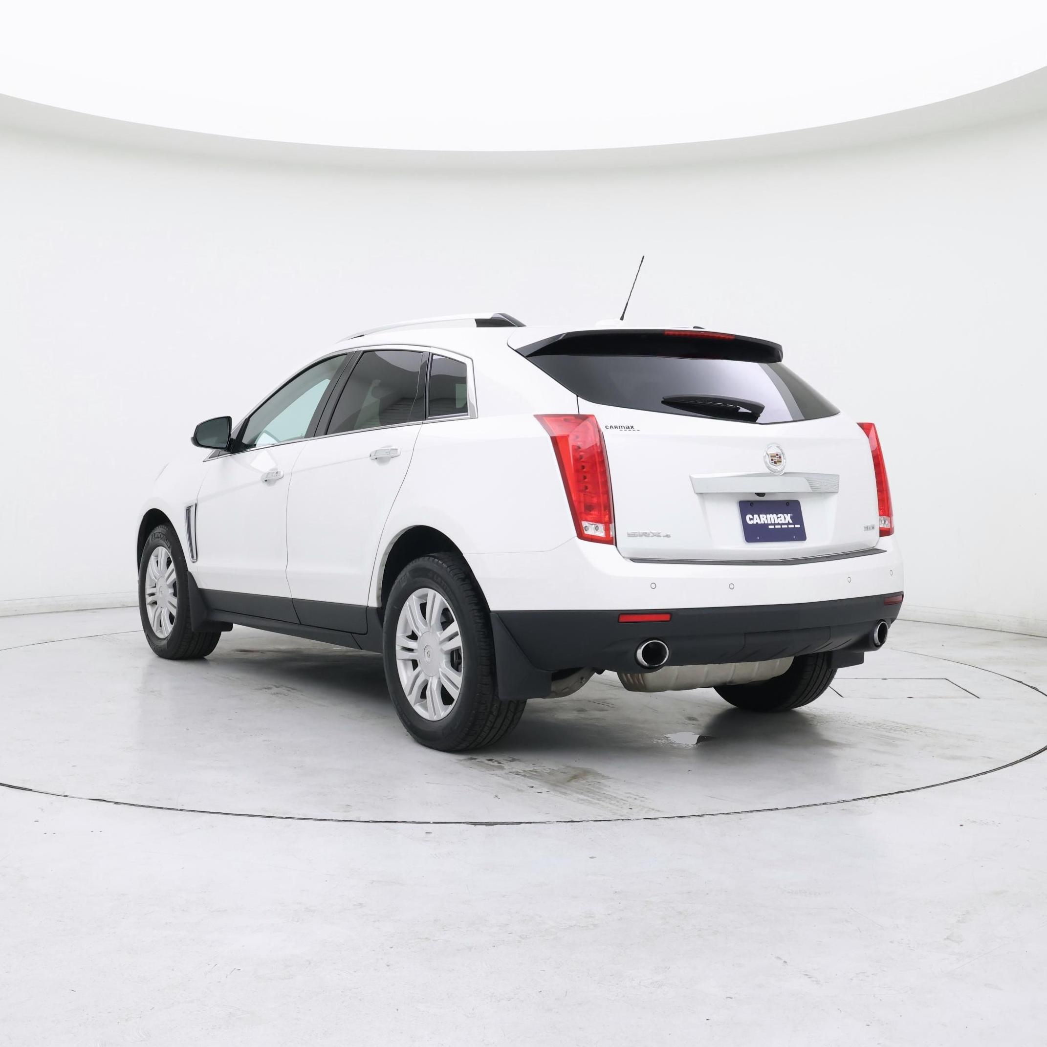 Thumbnail: 2016 Cadillac SRX - 2