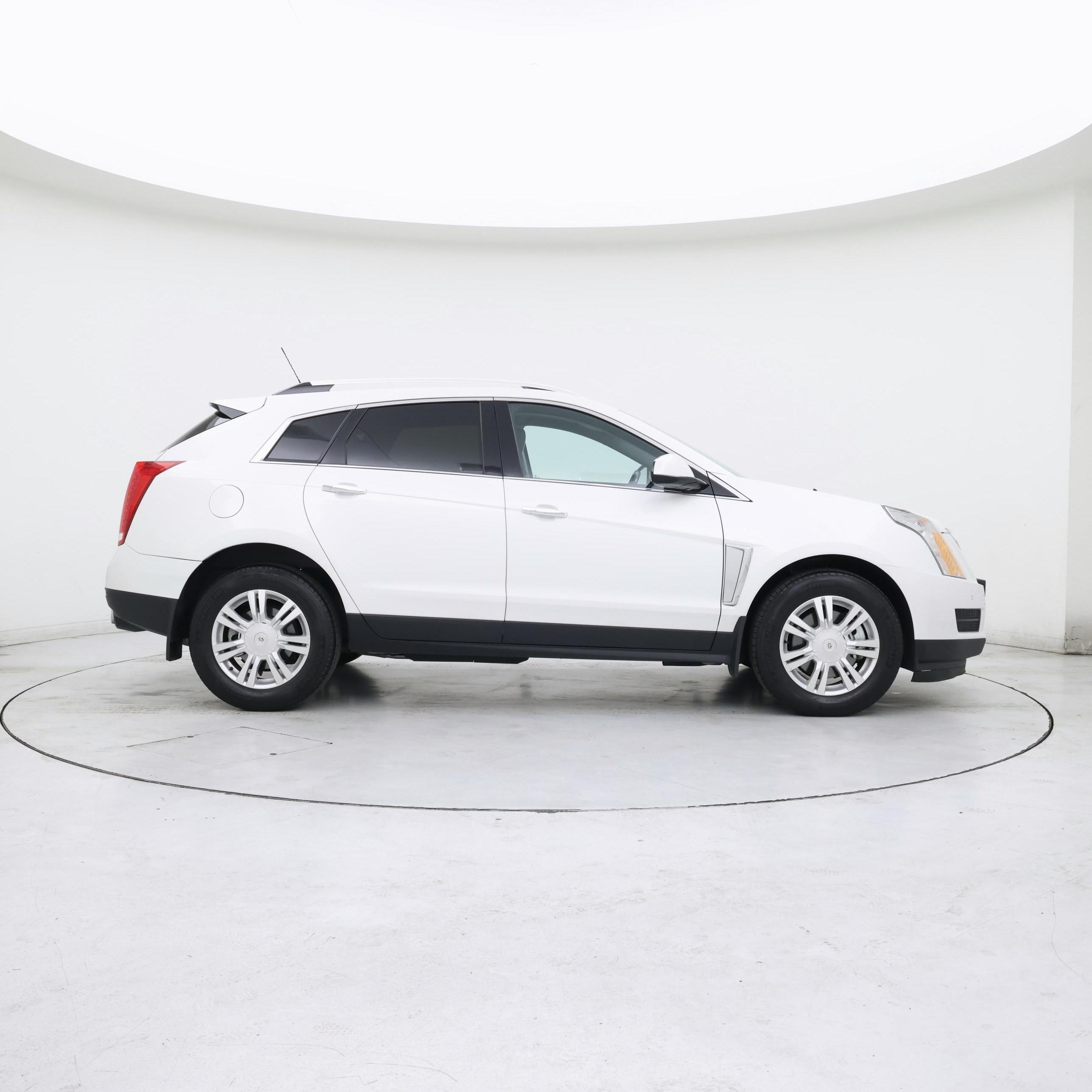 Thumbnail: 2016 Cadillac SRX - 7