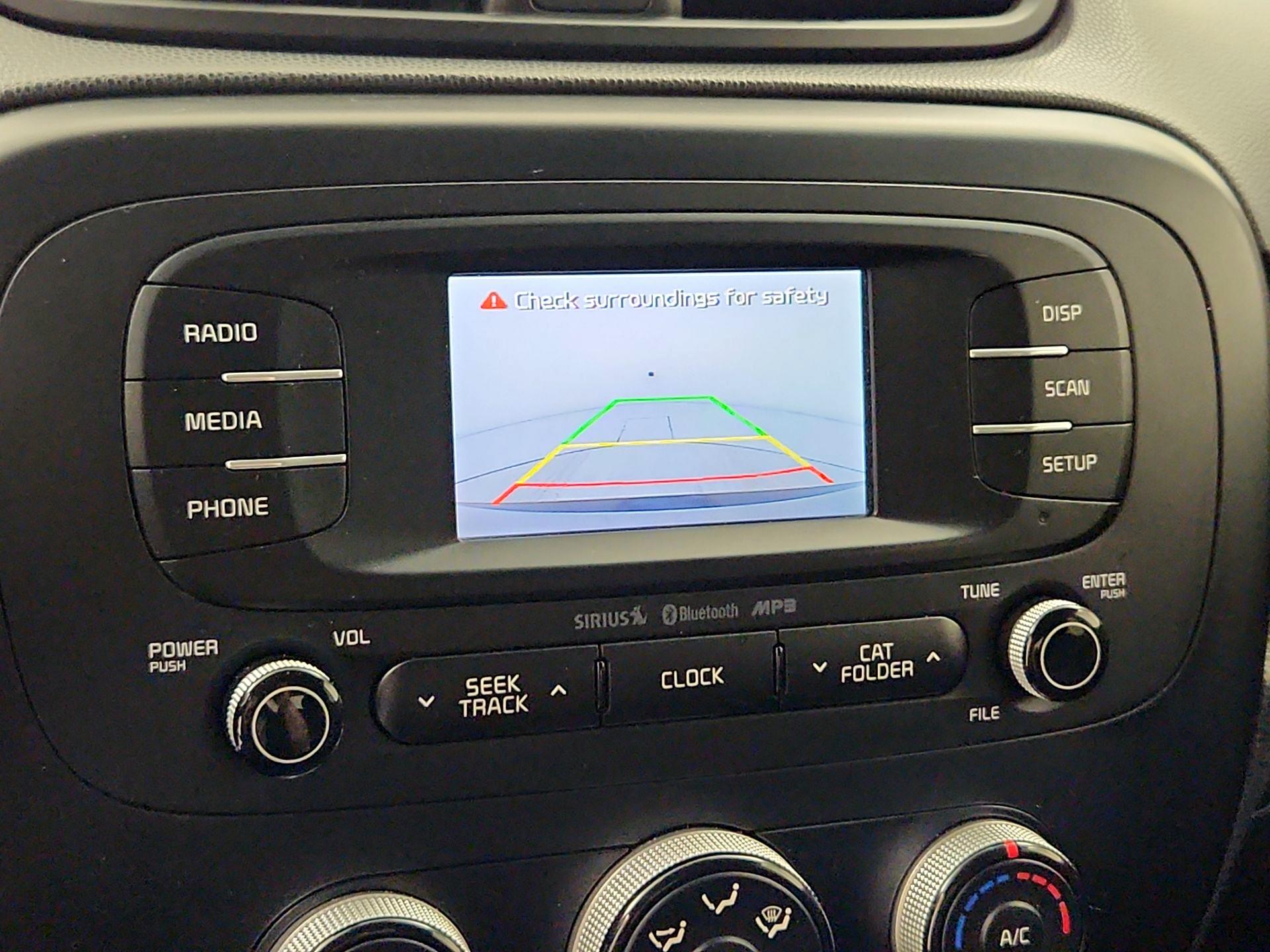 Thumbnail: 2016 Kia Soul - 14