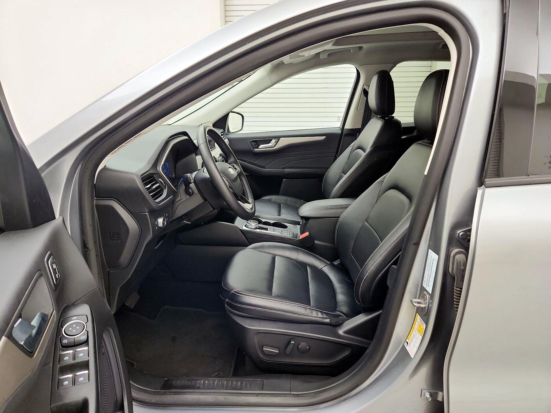 Thumbnail: 2022 Ford Escape - 11