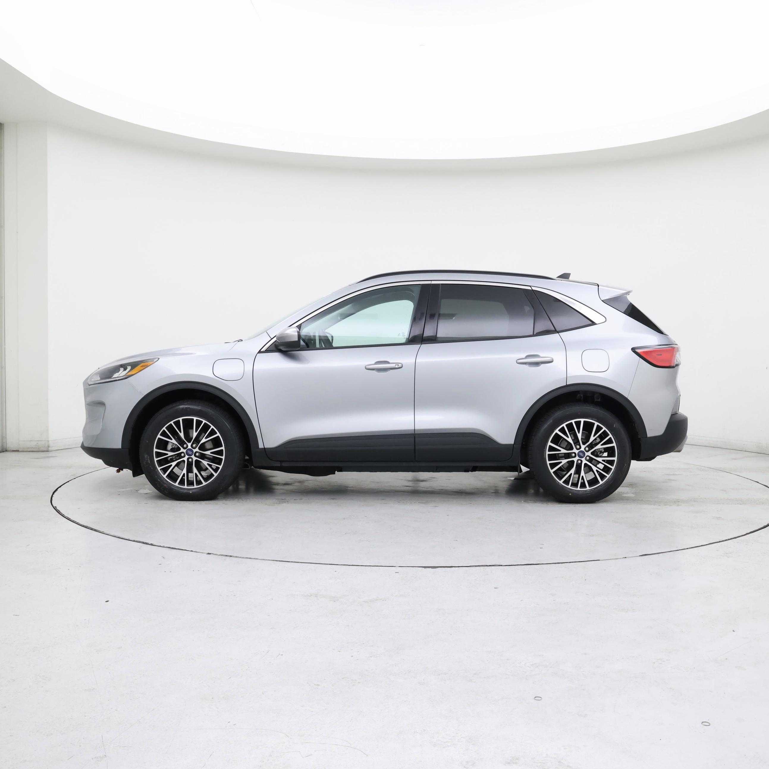 Thumbnail: 2022 Ford Escape - 3