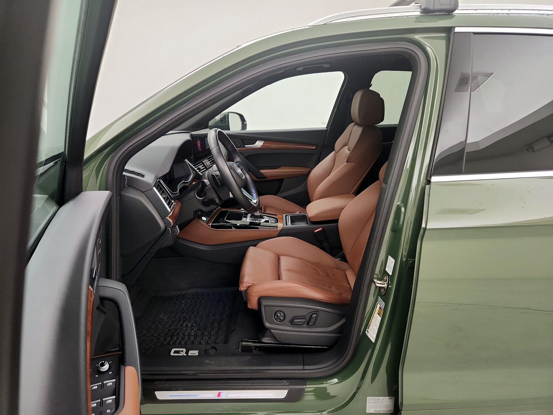 Thumbnail: 2022 Audi Q5 - 11