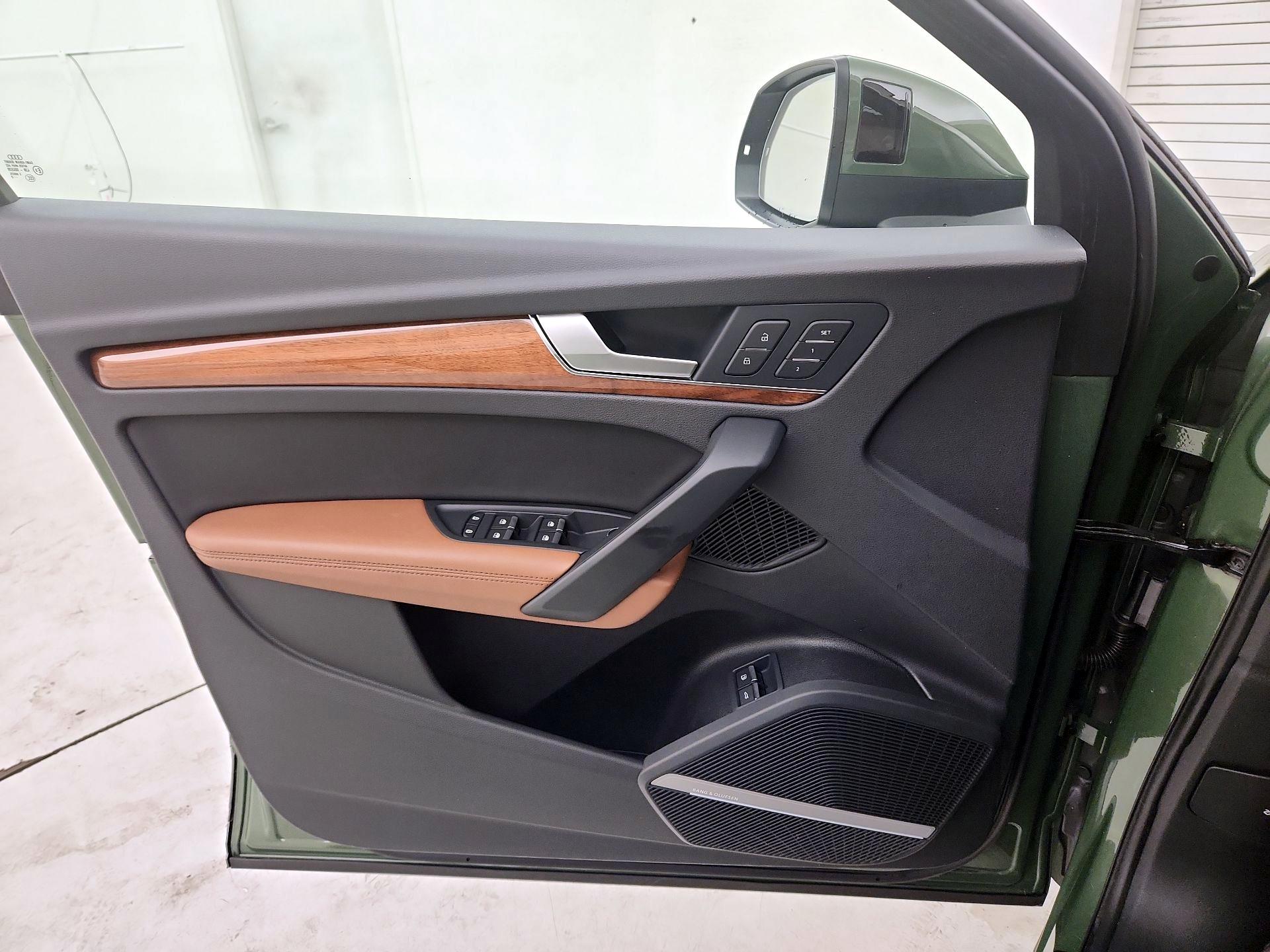 Thumbnail: 2022 Audi Q5 - 12