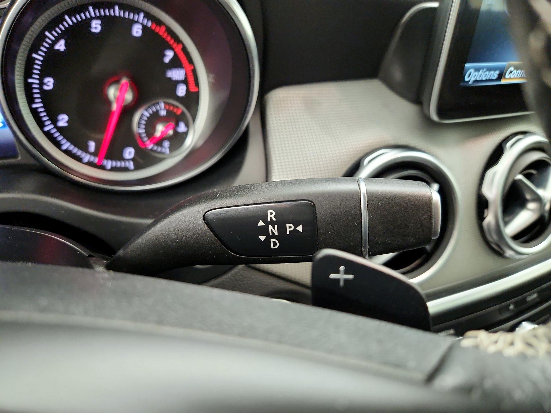 Thumbnail: 2018 Mercedes-Benz GLA - 18