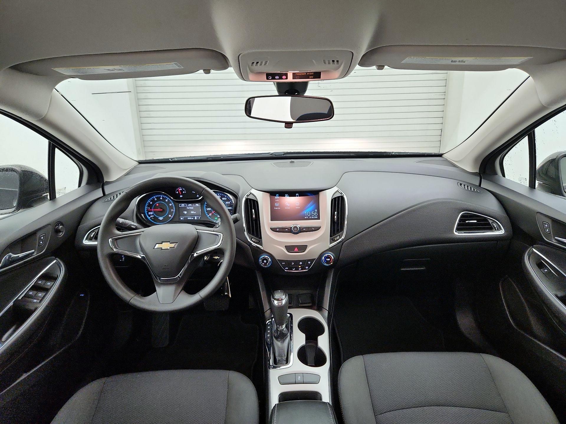 Thumbnail: 2017 Chevrolet Cruze - 9