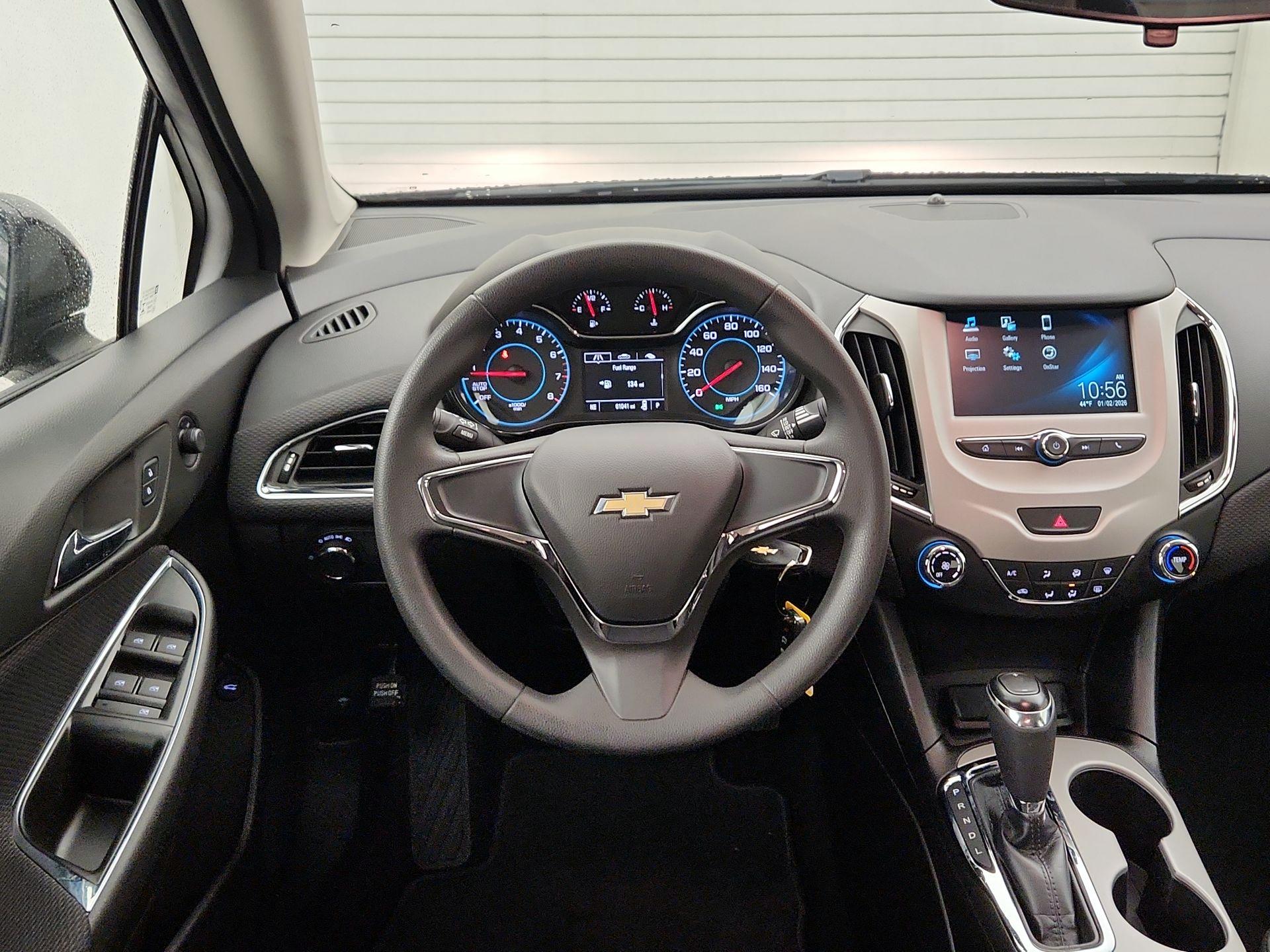 Thumbnail: 2017 Chevrolet Cruze - 10