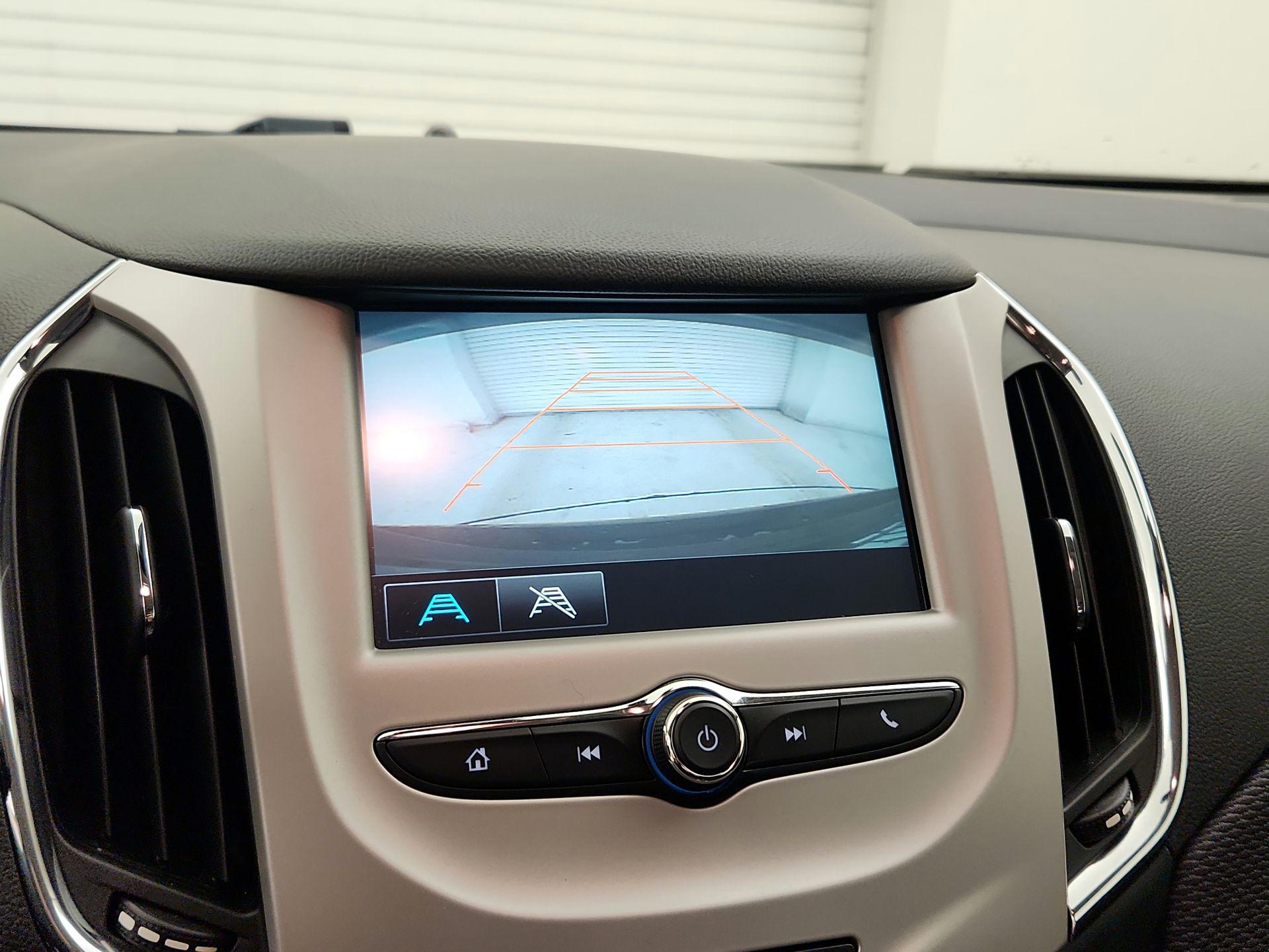 Thumbnail: 2017 Chevrolet Cruze - 14