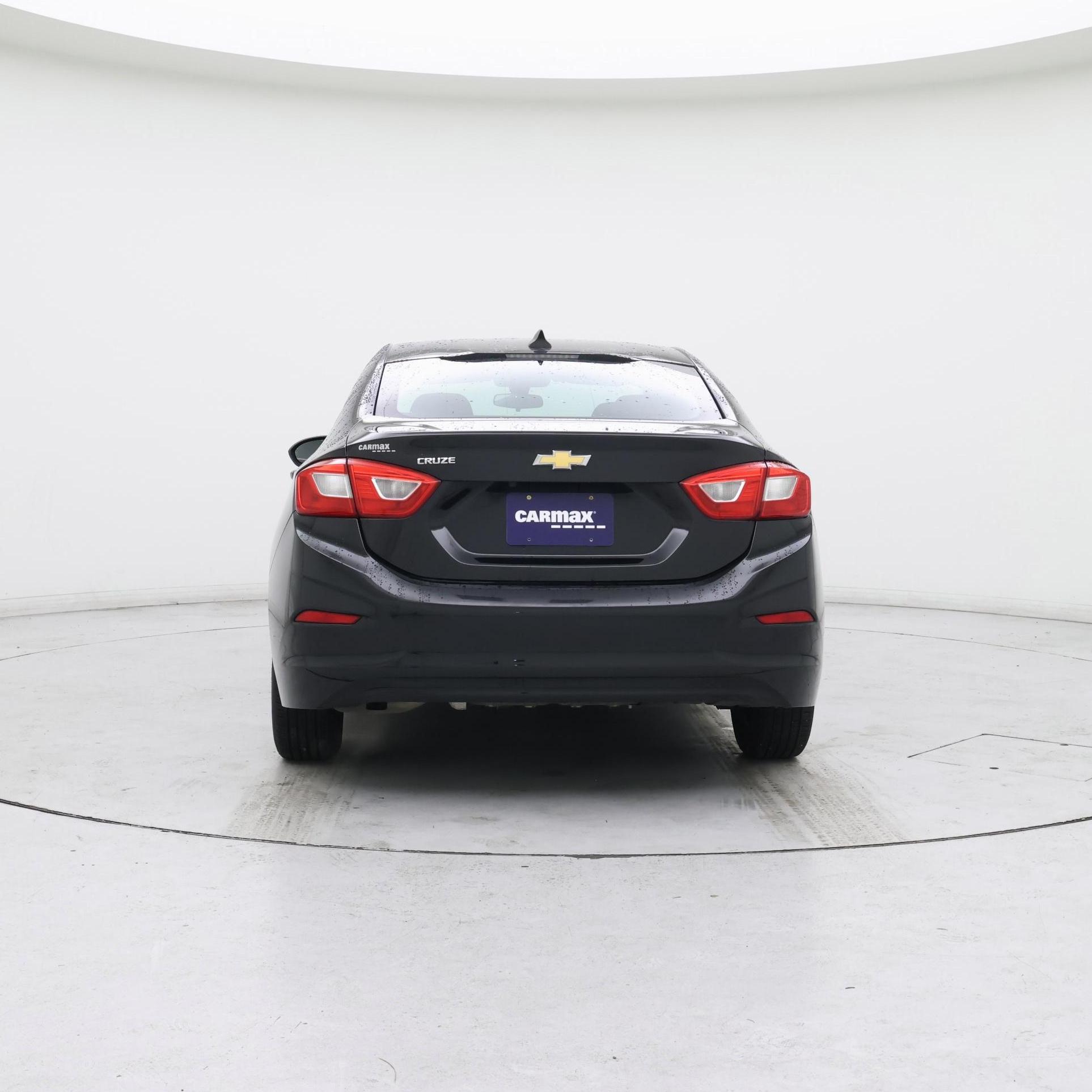 Thumbnail: 2017 Chevrolet Cruze - 6