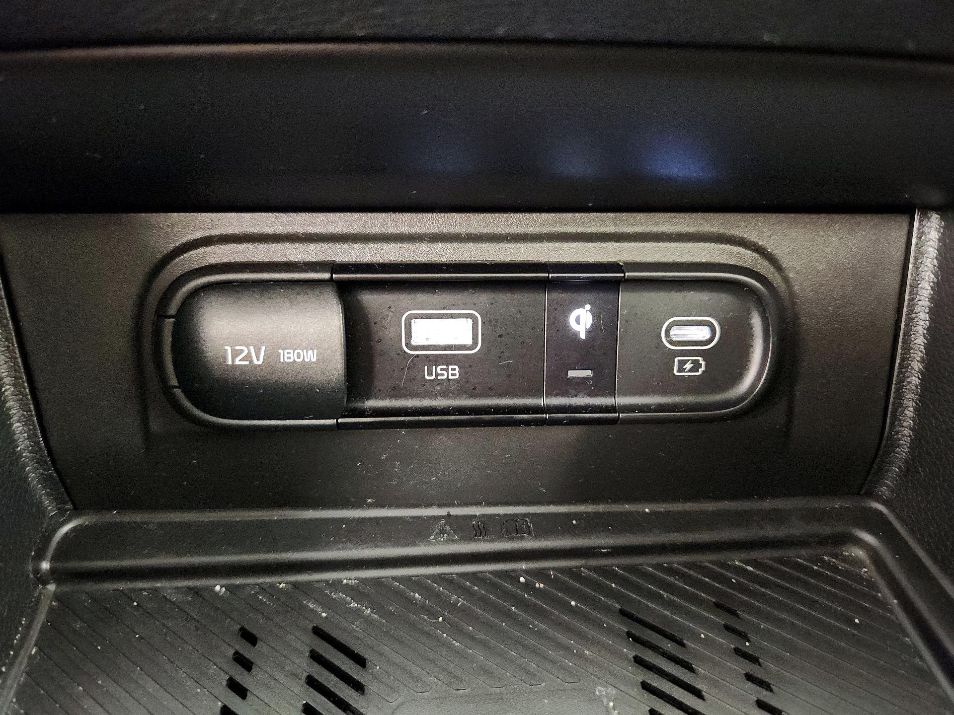 Thumbnail: 2023 Kia Sportage - 19