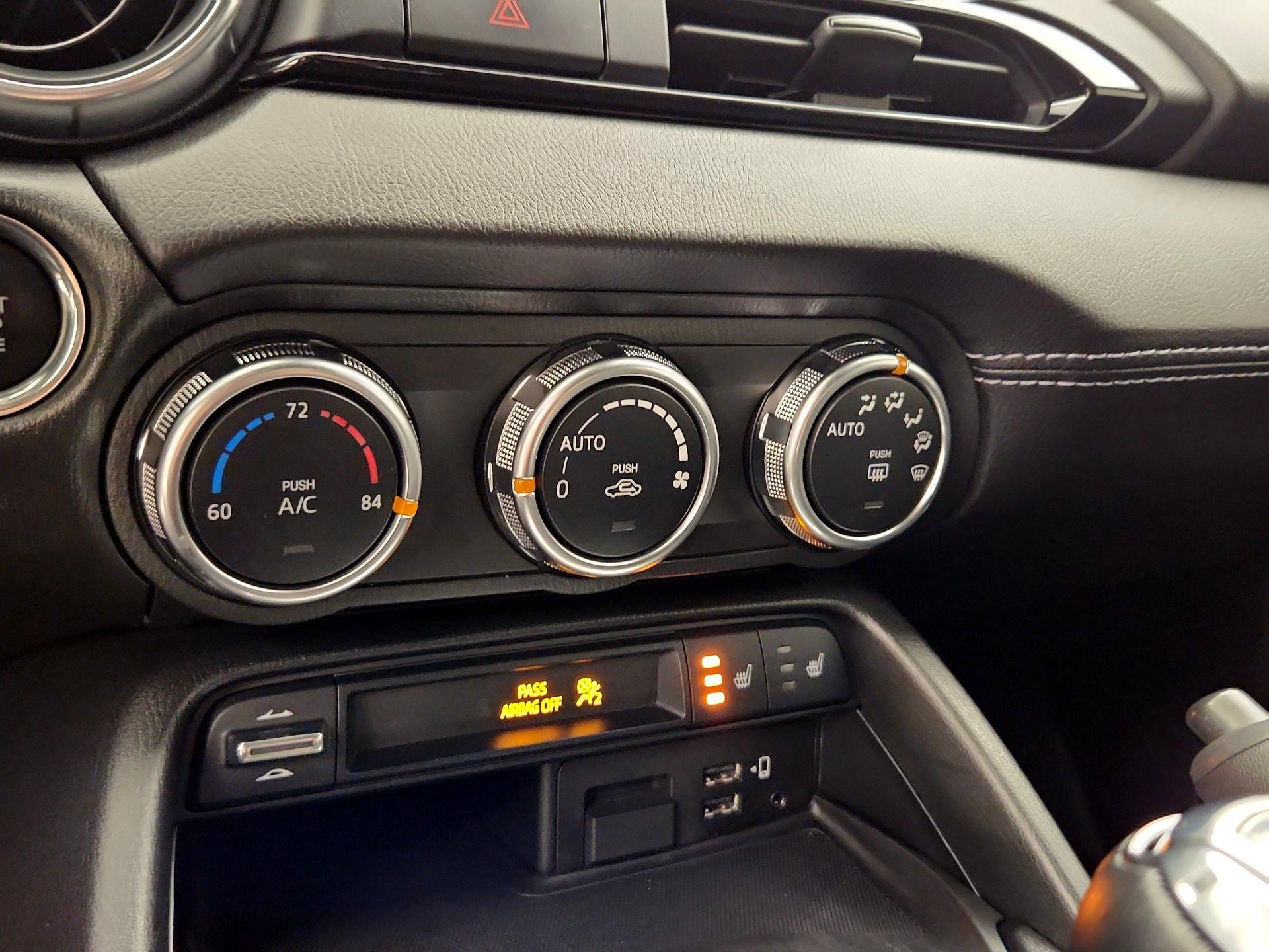 Thumbnail: 2023 Mazda MX-5 Miata - 17