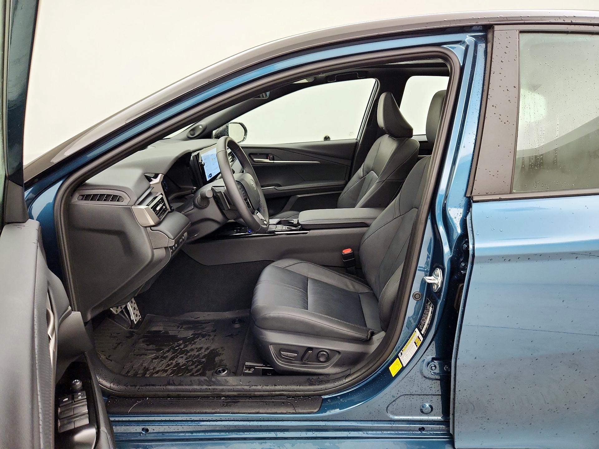 Thumbnail: 2025 Toyota Camry - 11