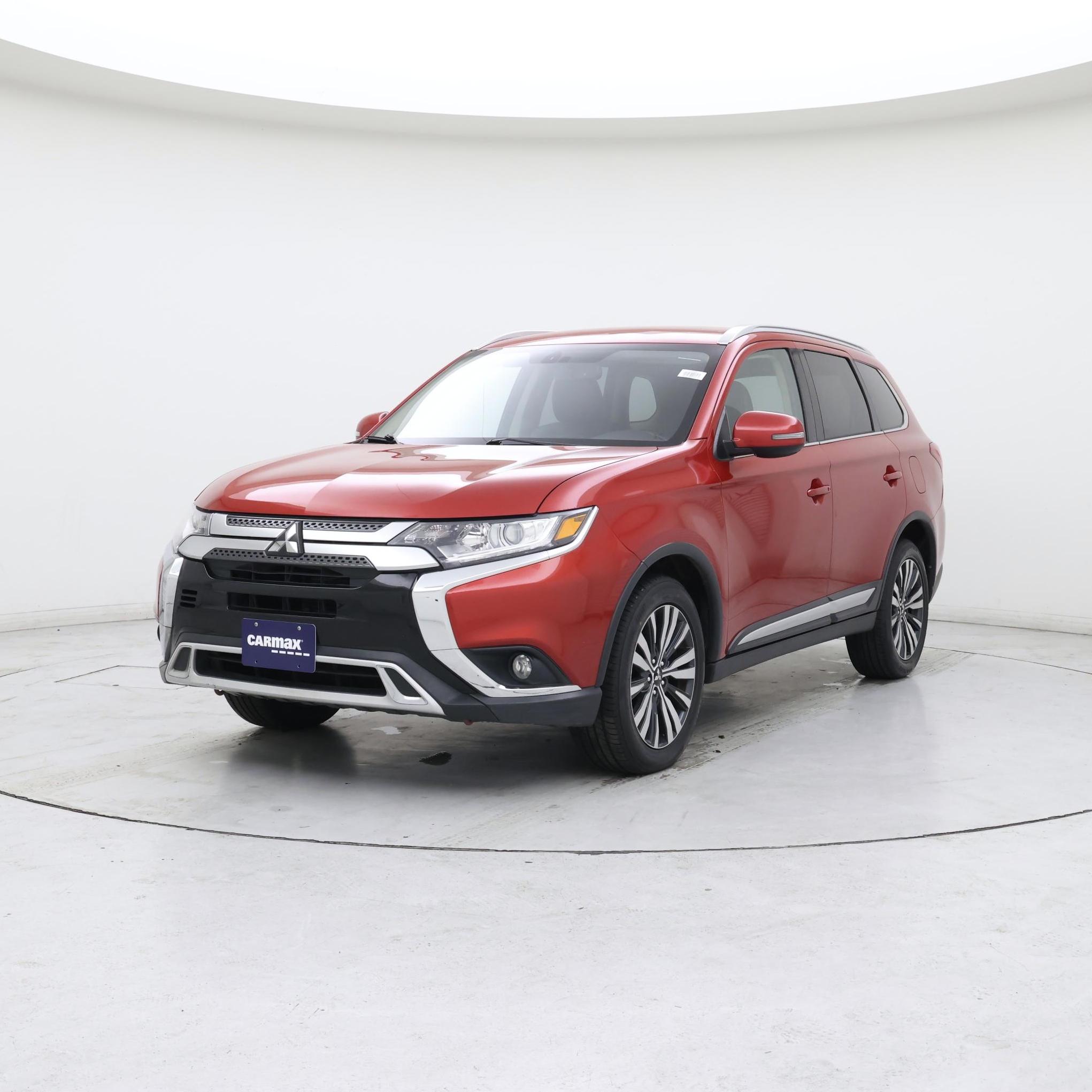 Thumbnail: 2019 Mitsubishi Outlander - 4