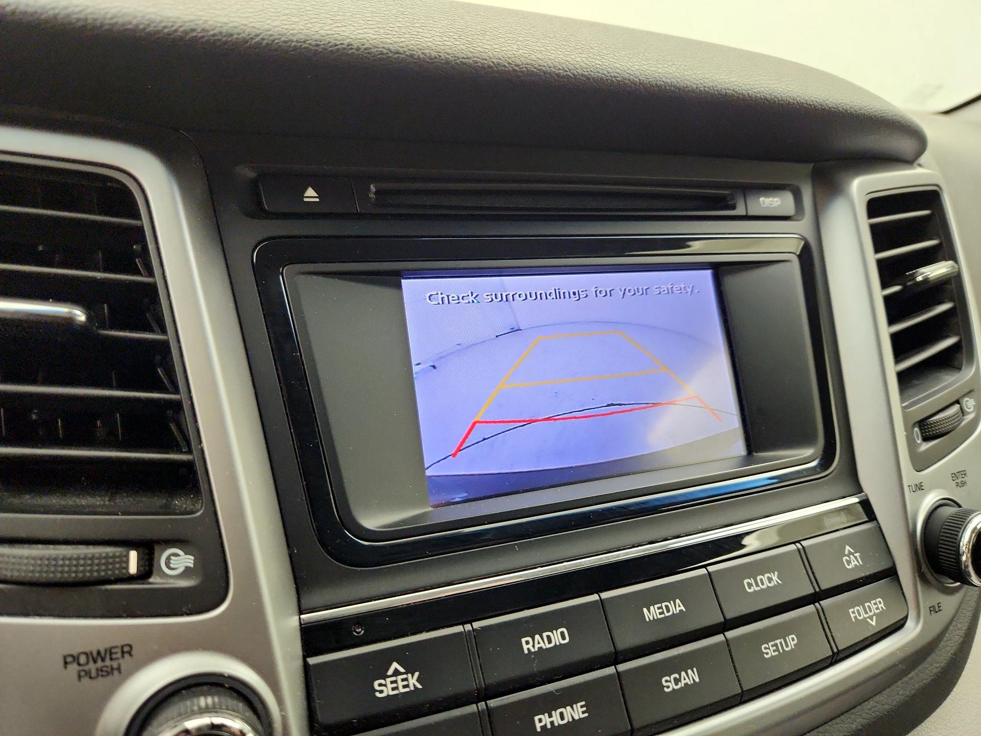 Thumbnail: 2016 Hyundai Tucson - 14