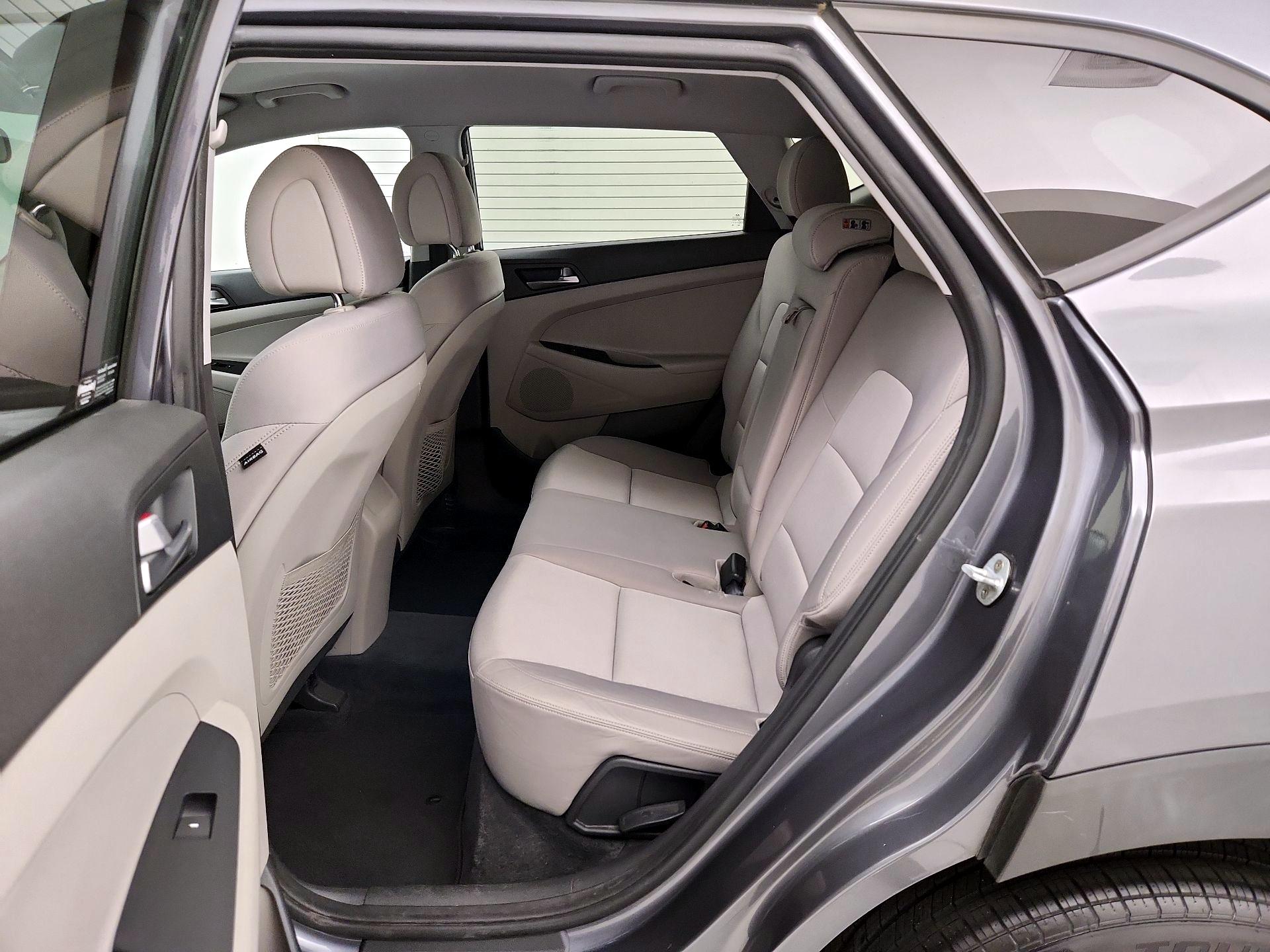 Thumbnail: 2016 Hyundai Tucson - 19