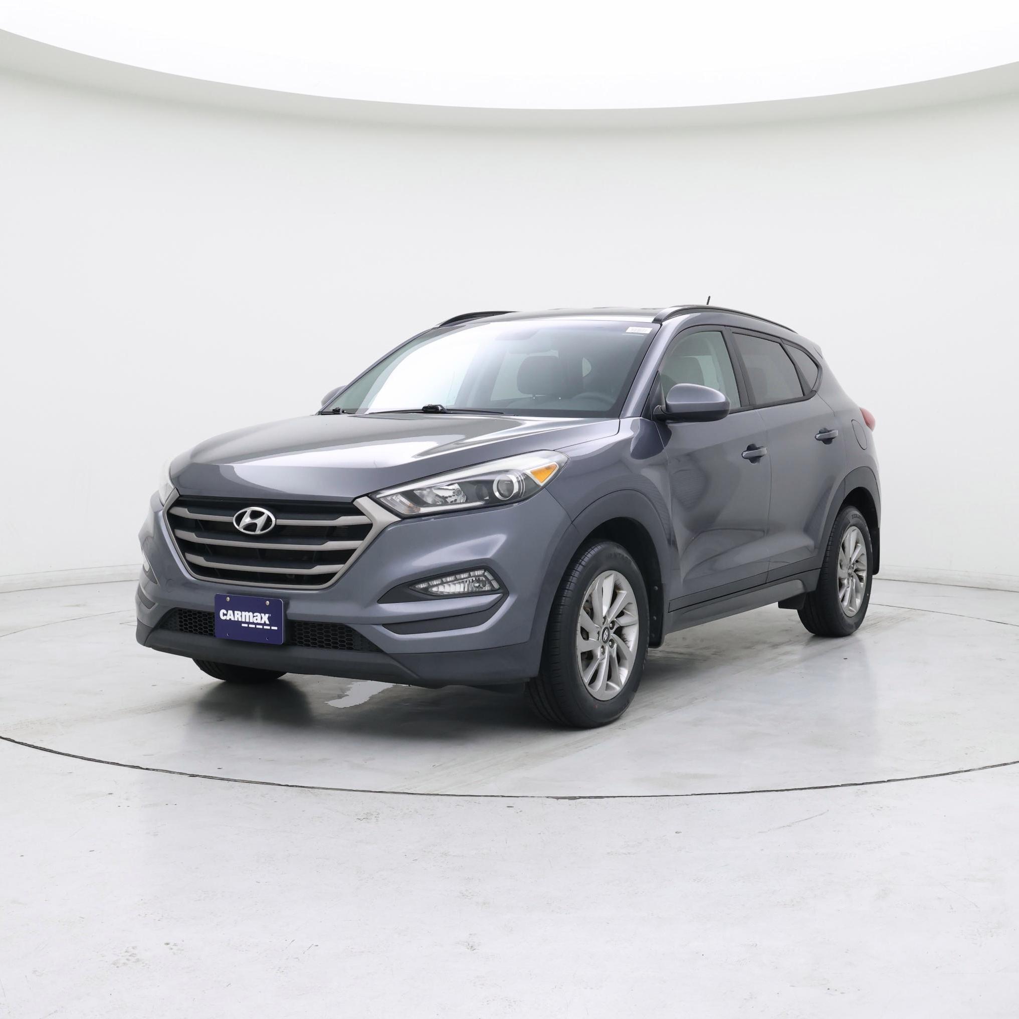 Thumbnail: 2016 Hyundai Tucson - 4