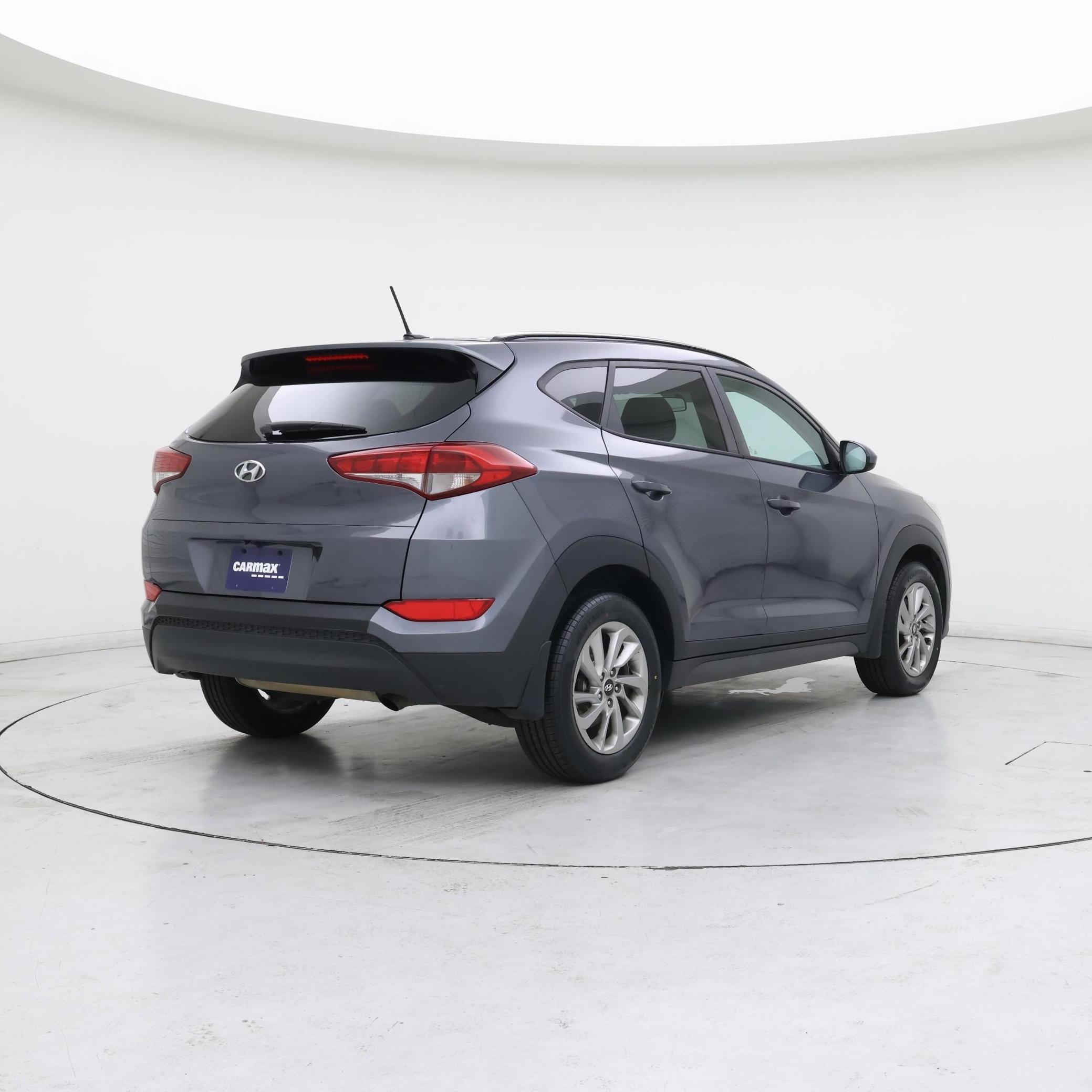 Thumbnail: 2016 Hyundai Tucson - 8