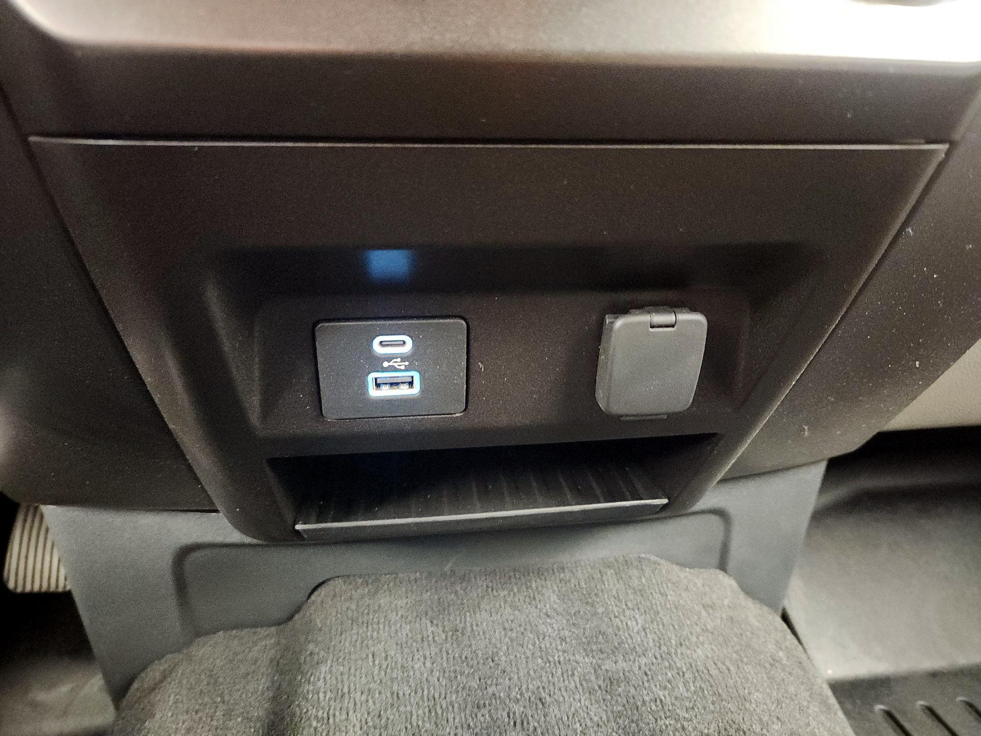 Thumbnail: 2022 Ford F-250 - 18