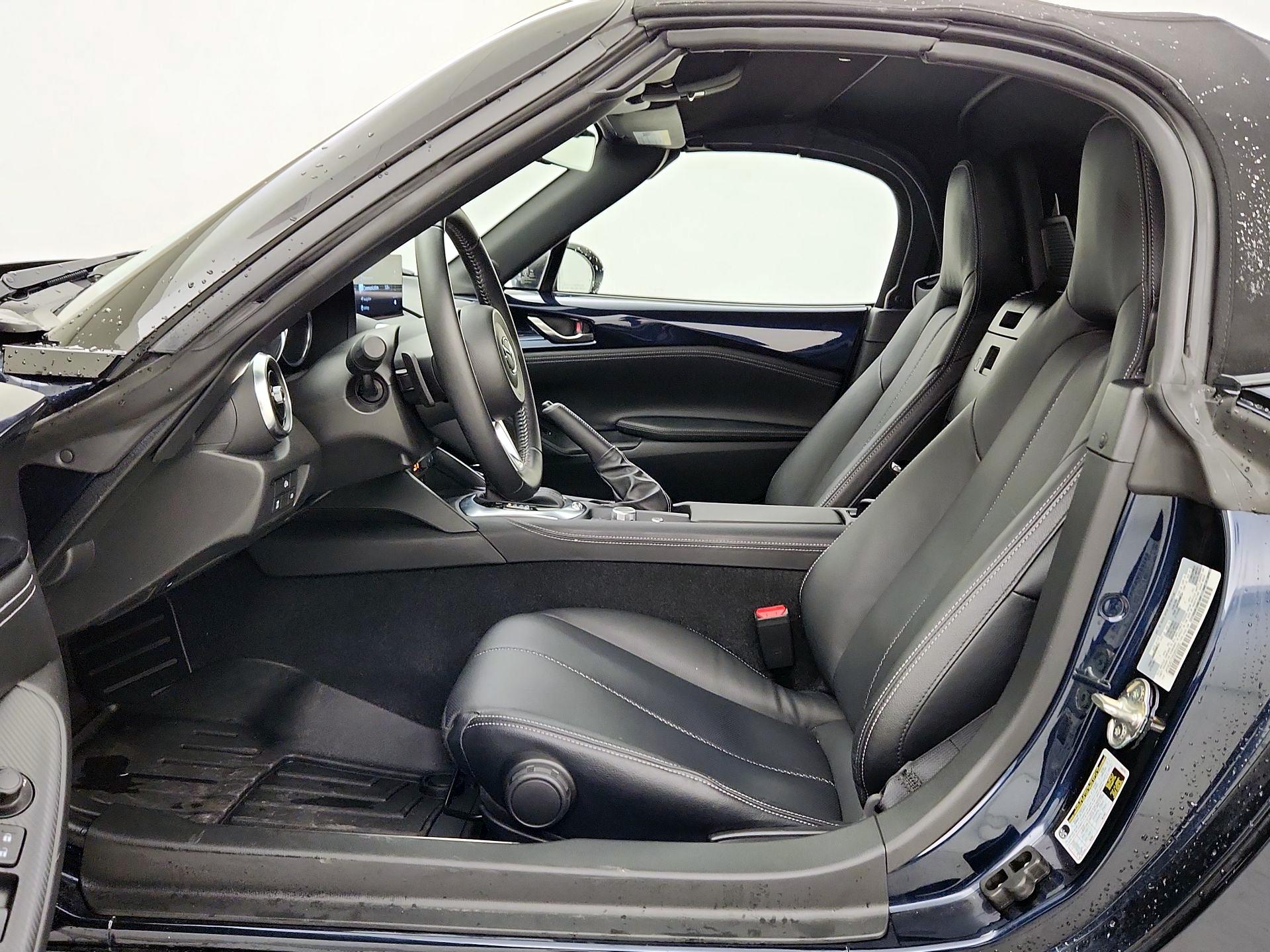 Thumbnail: 2025 Mazda MX-5 Miata - 11