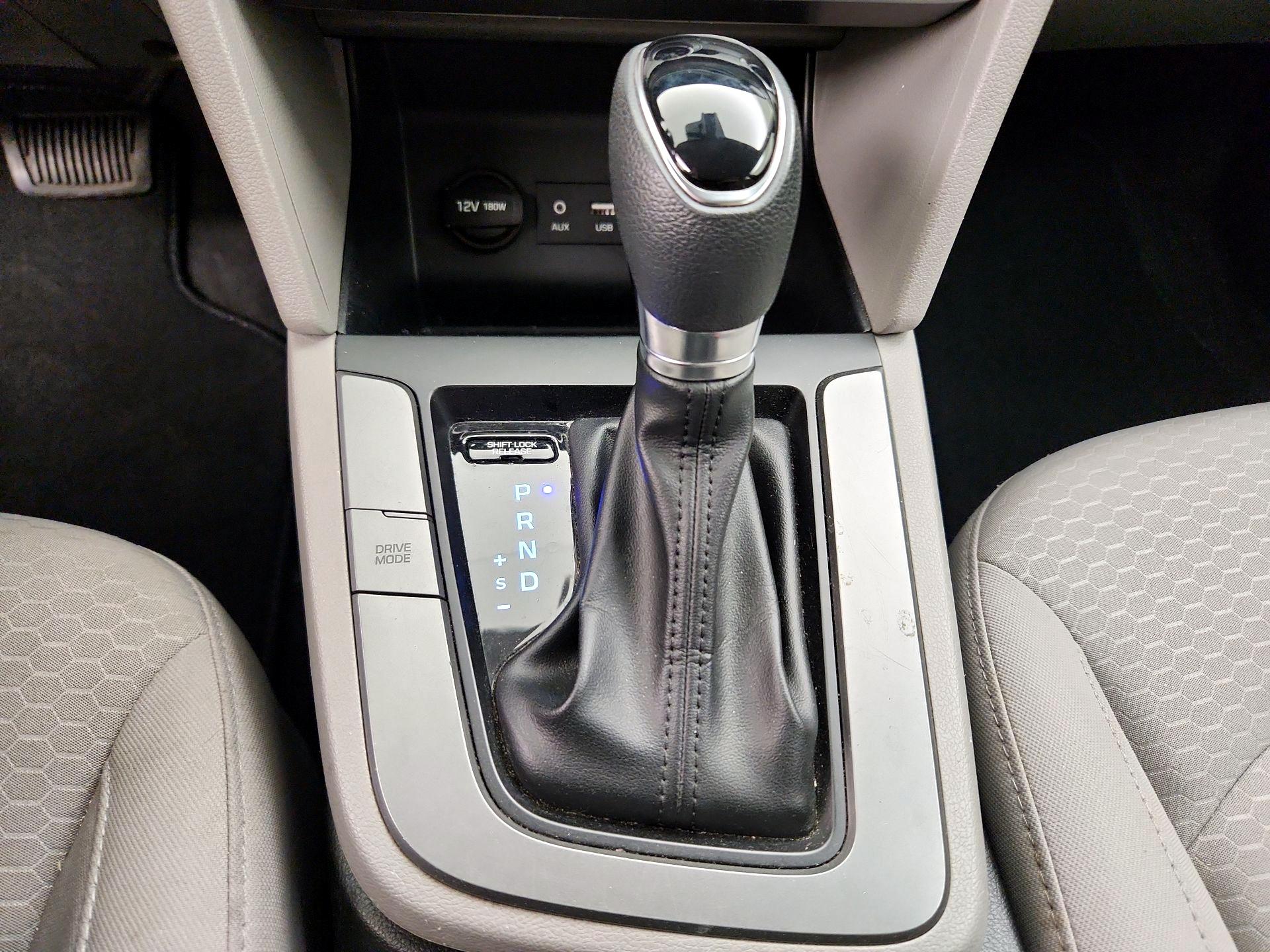 Thumbnail: 2019 Hyundai Elantra - 17