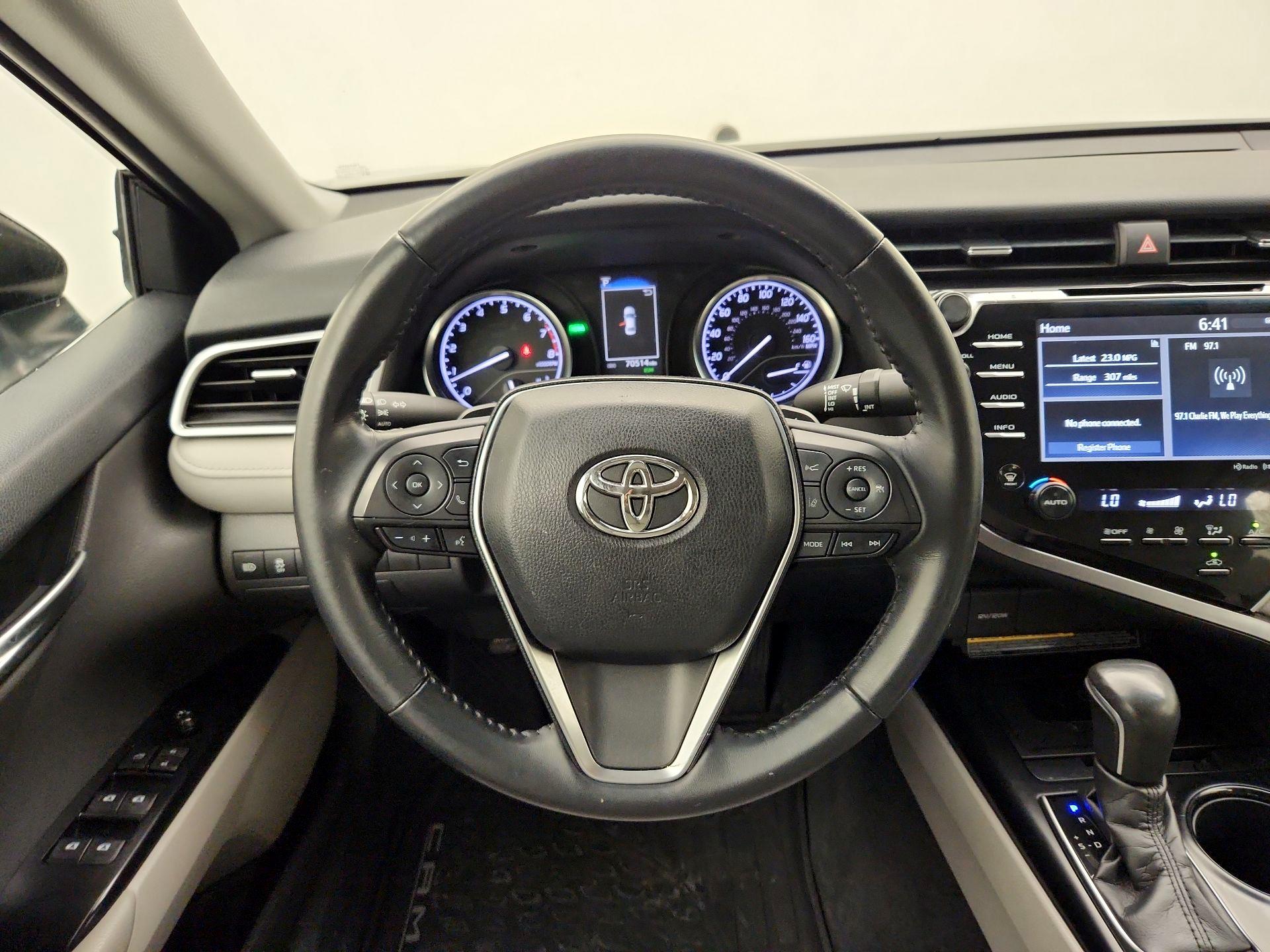 Thumbnail: 2018 Toyota Camry - 10