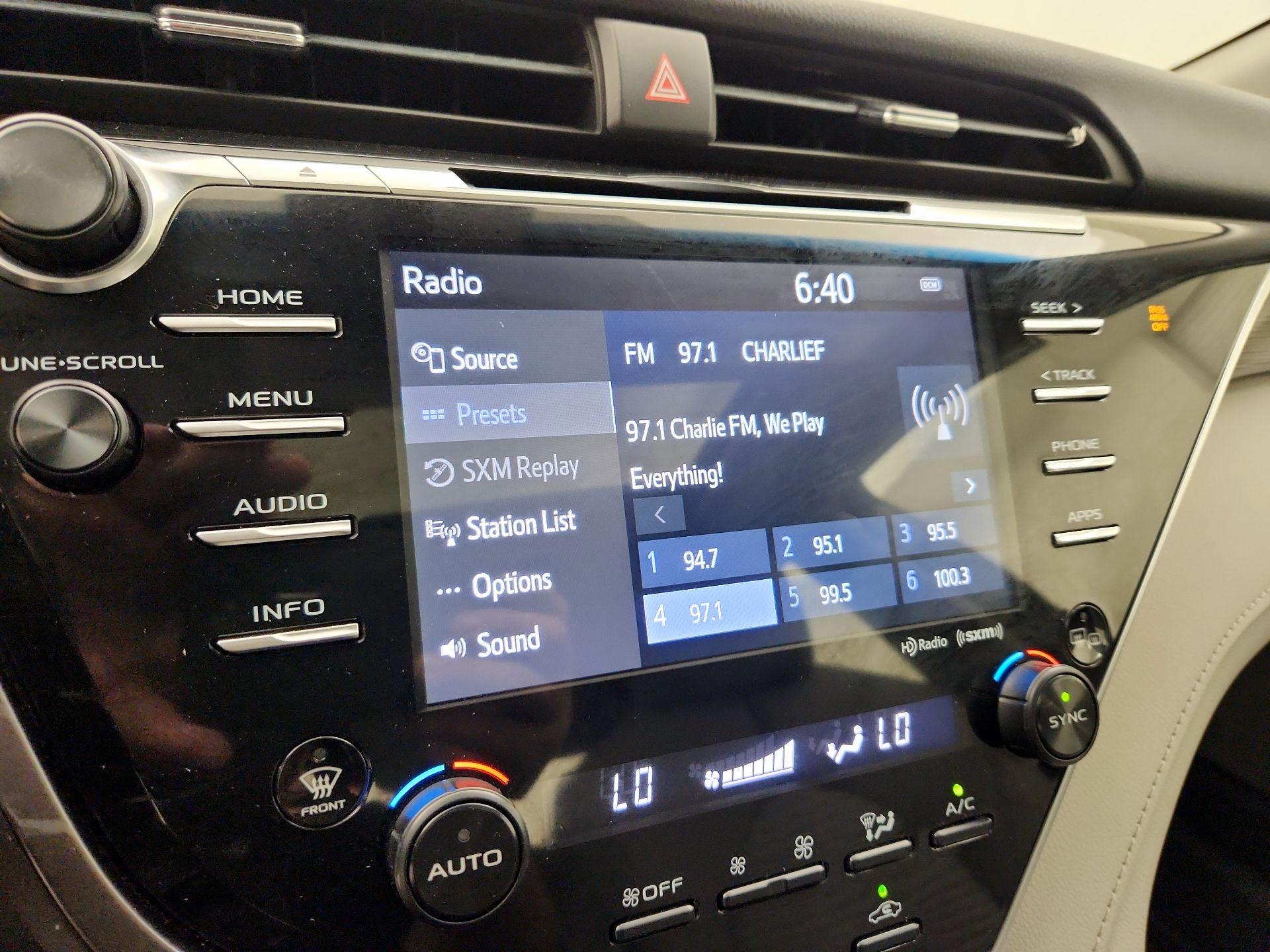 Thumbnail: 2018 Toyota Camry - 15