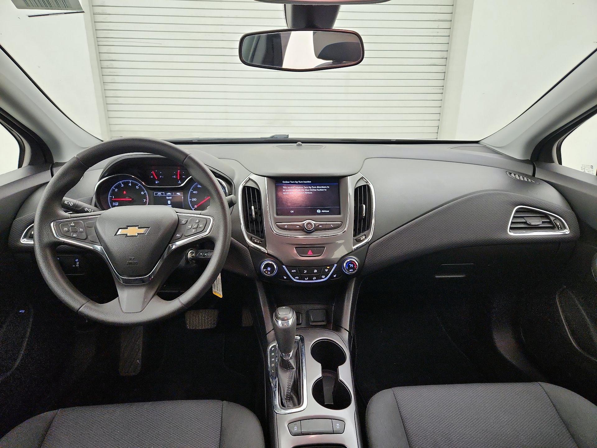 Thumbnail: 2019 Chevrolet Cruze - 9