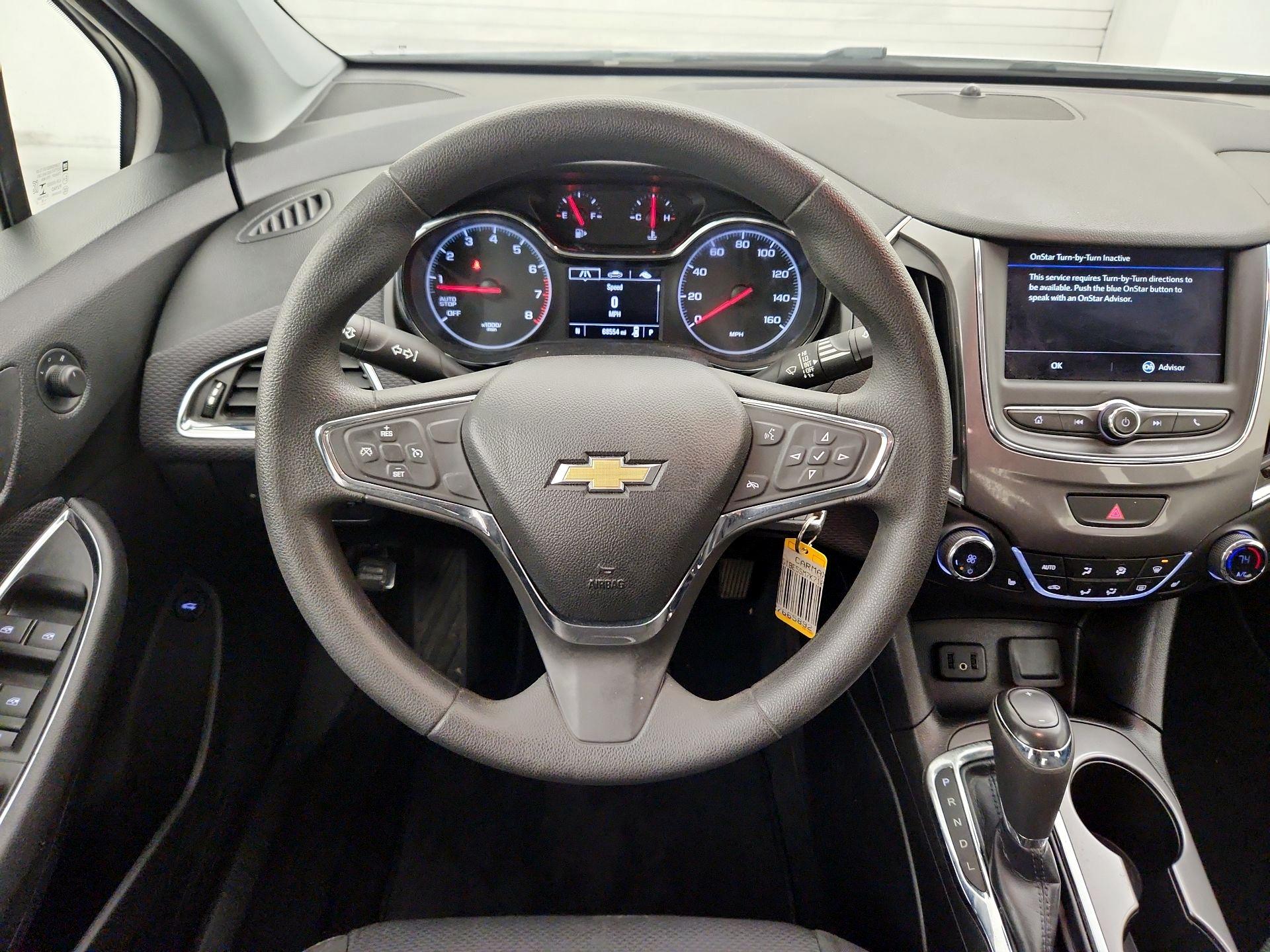 Thumbnail: 2019 Chevrolet Cruze - 10