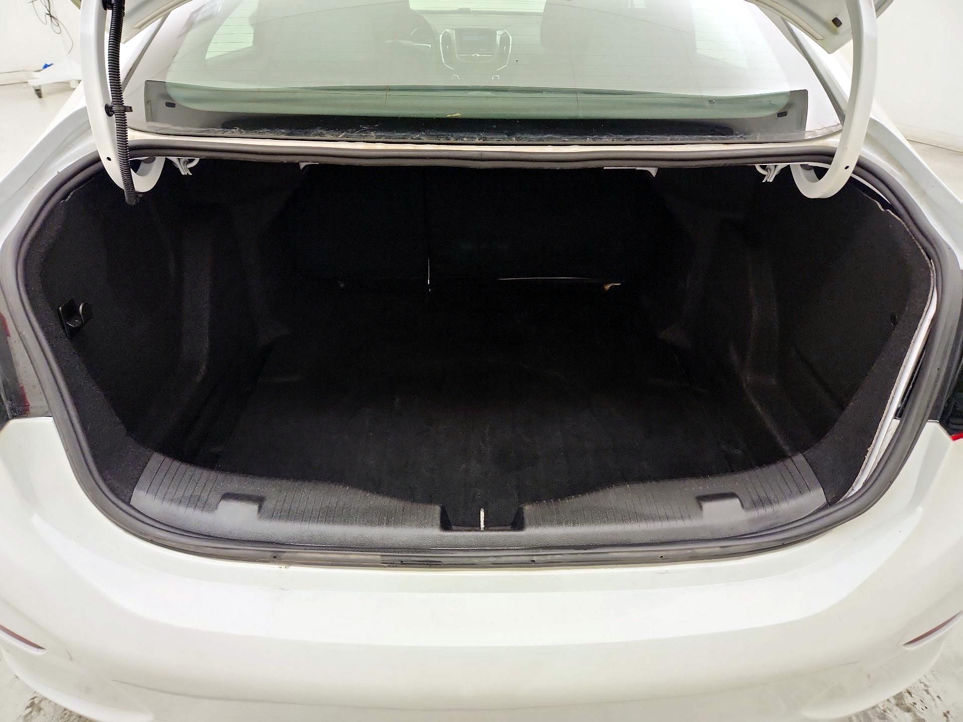 Thumbnail: 2019 Chevrolet Cruze - 20