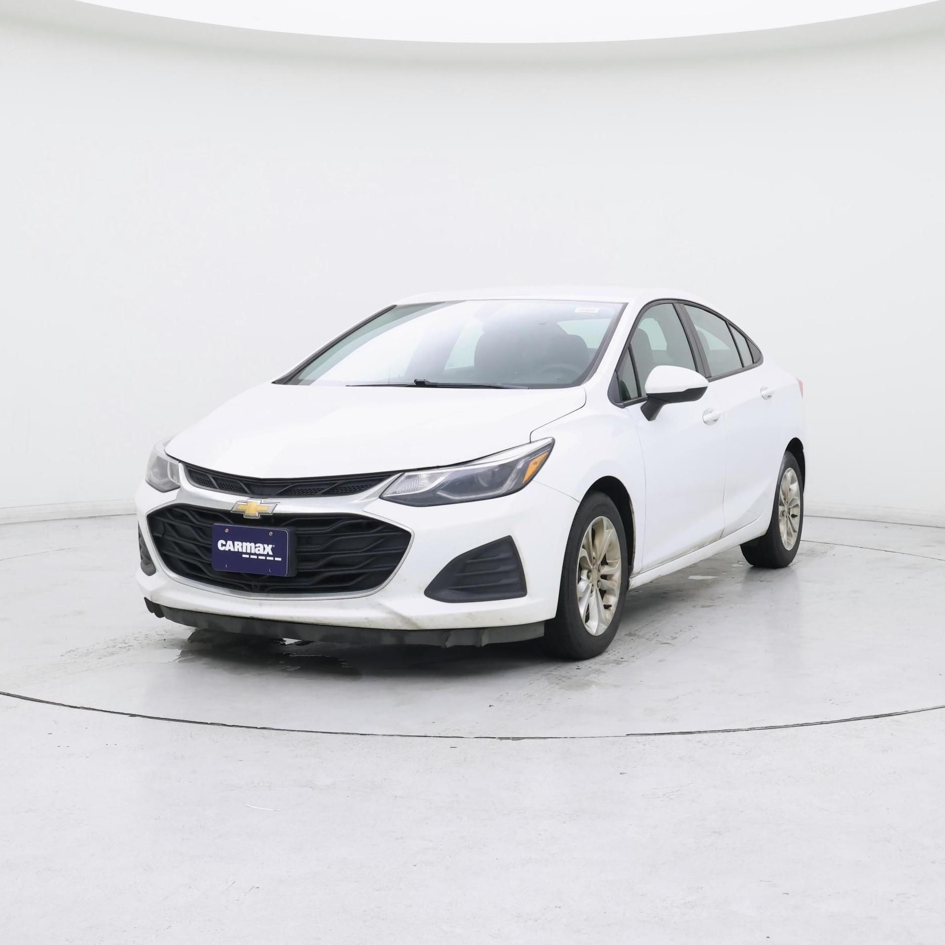 Thumbnail: 2019 Chevrolet Cruze - 4