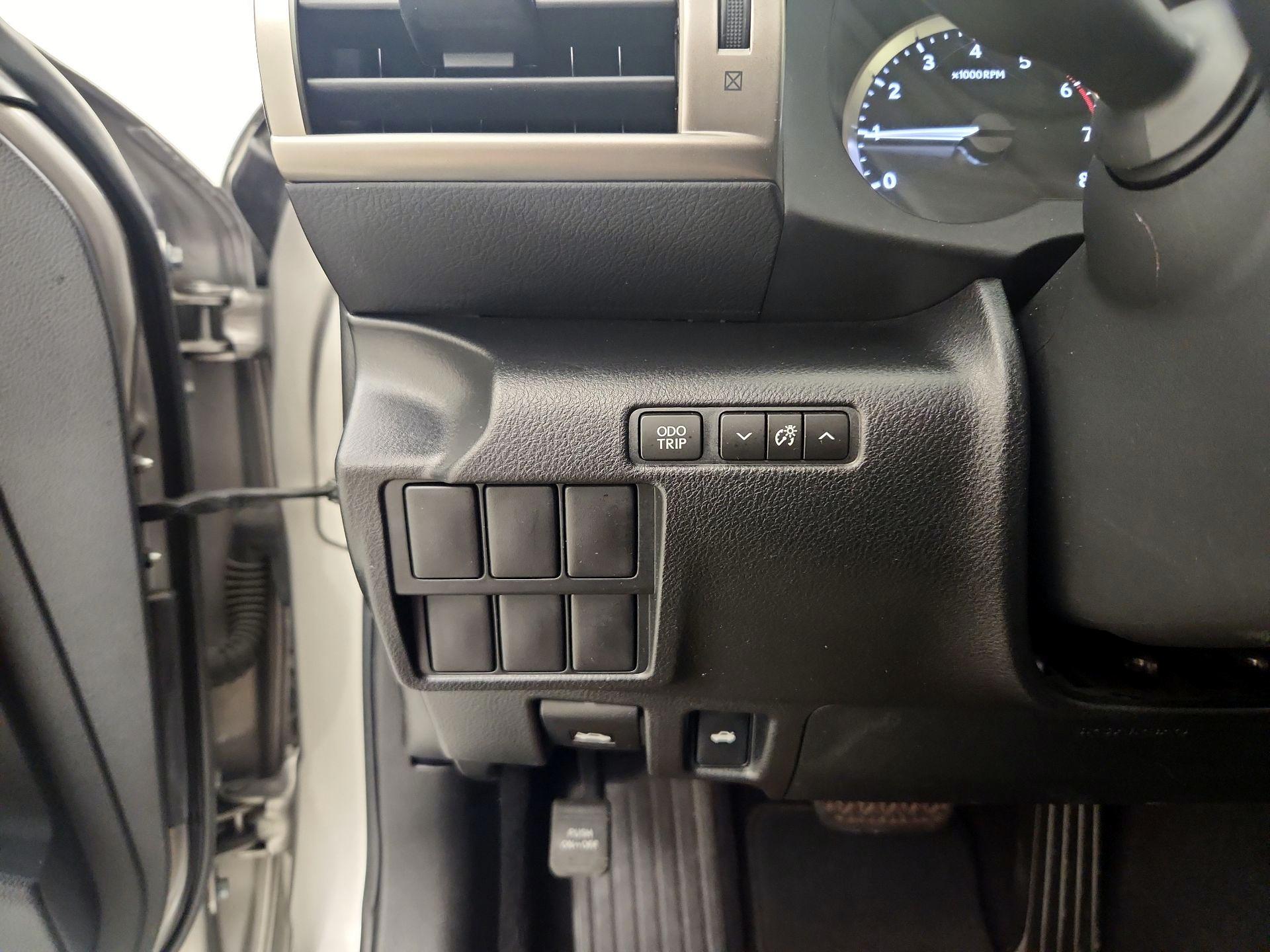 Thumbnail: 2016 Lexus IS - 13