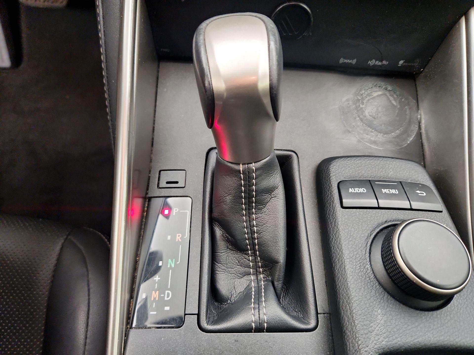 Thumbnail: 2016 Lexus IS - 17