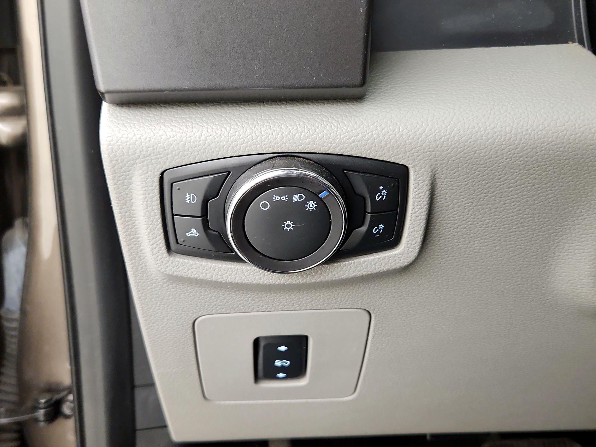 Thumbnail: 2016 Ford F-150 - 13