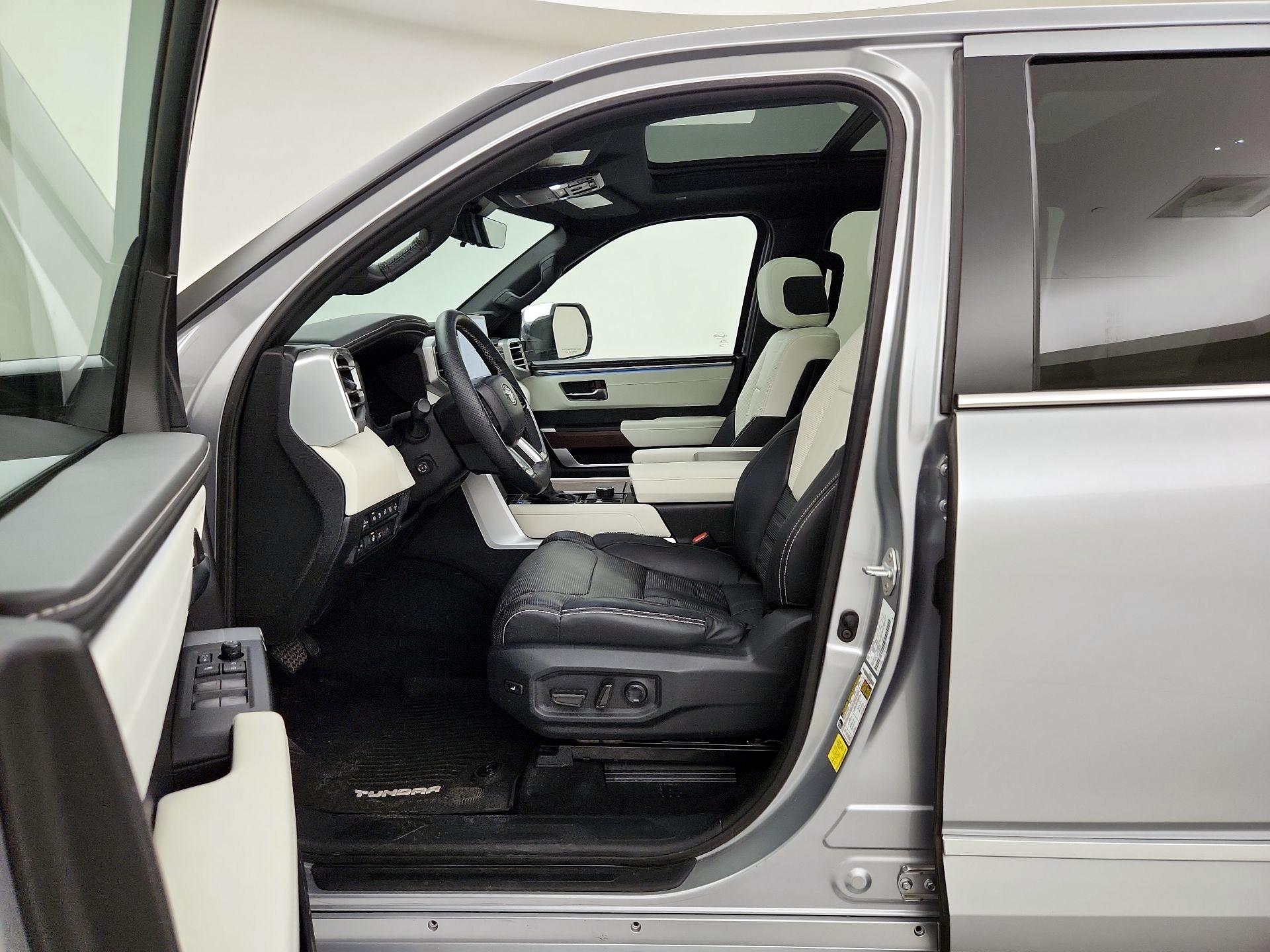 Thumbnail: 2024 Toyota Tundra - 11