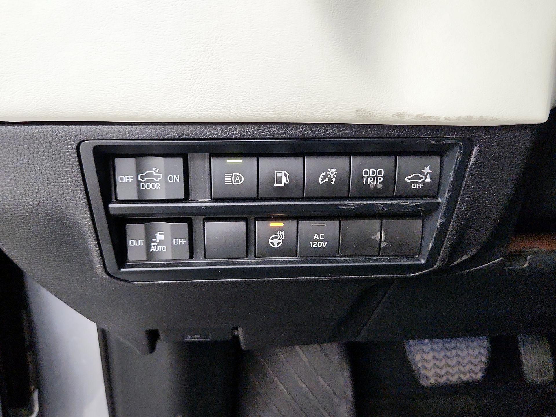 Thumbnail: 2024 Toyota Tundra - 13