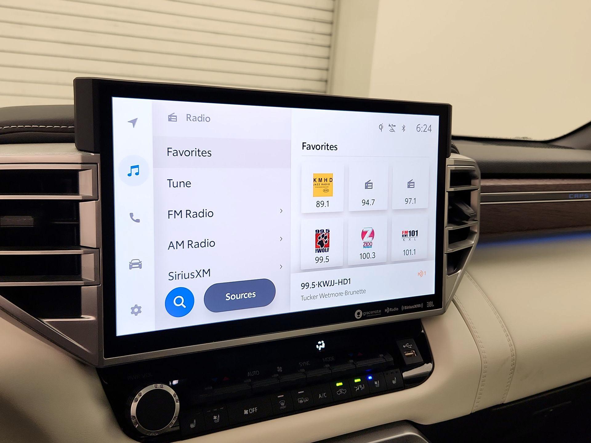 Thumbnail: 2024 Toyota Tundra - 15