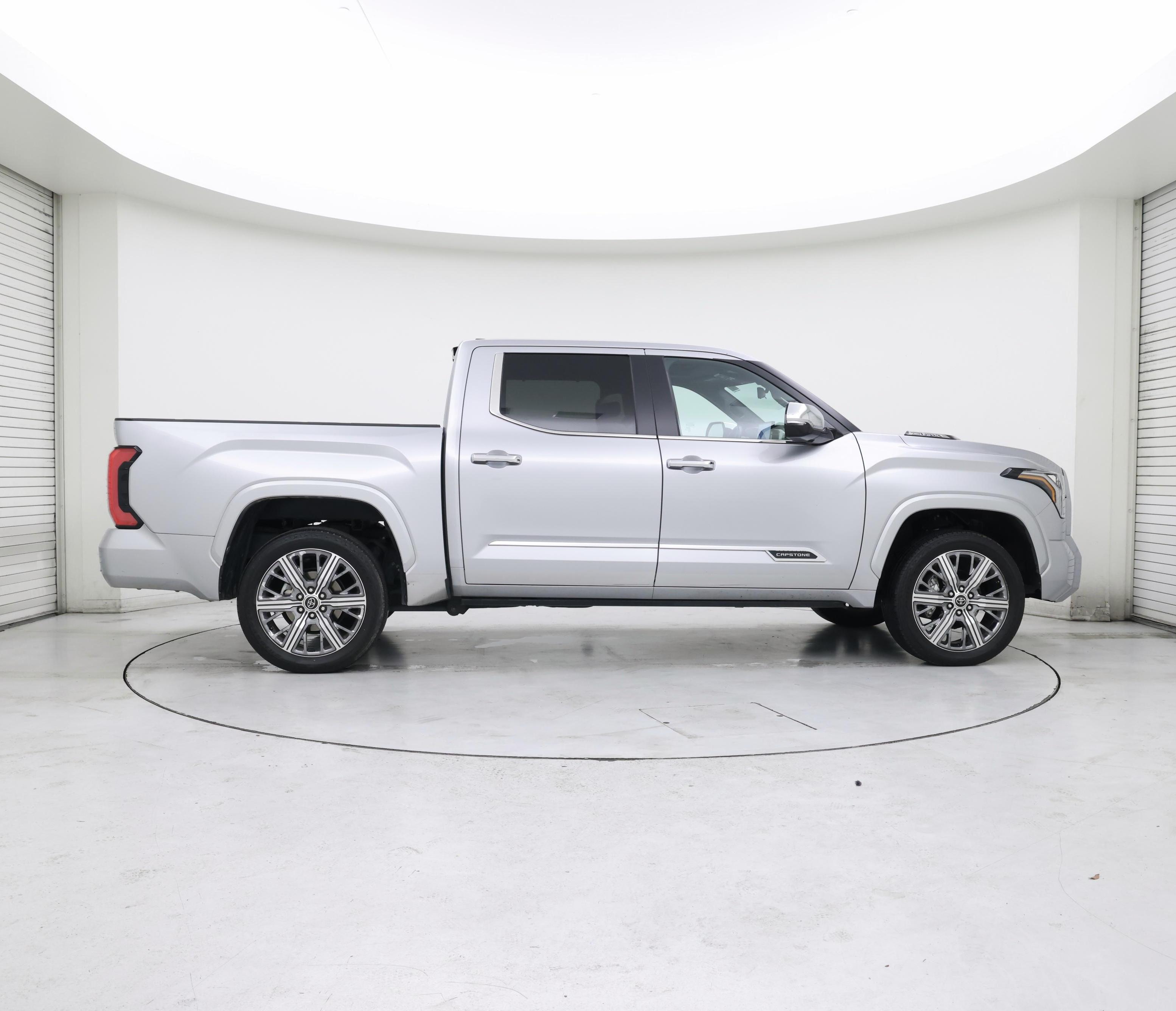 Thumbnail: 2024 Toyota Tundra - 7