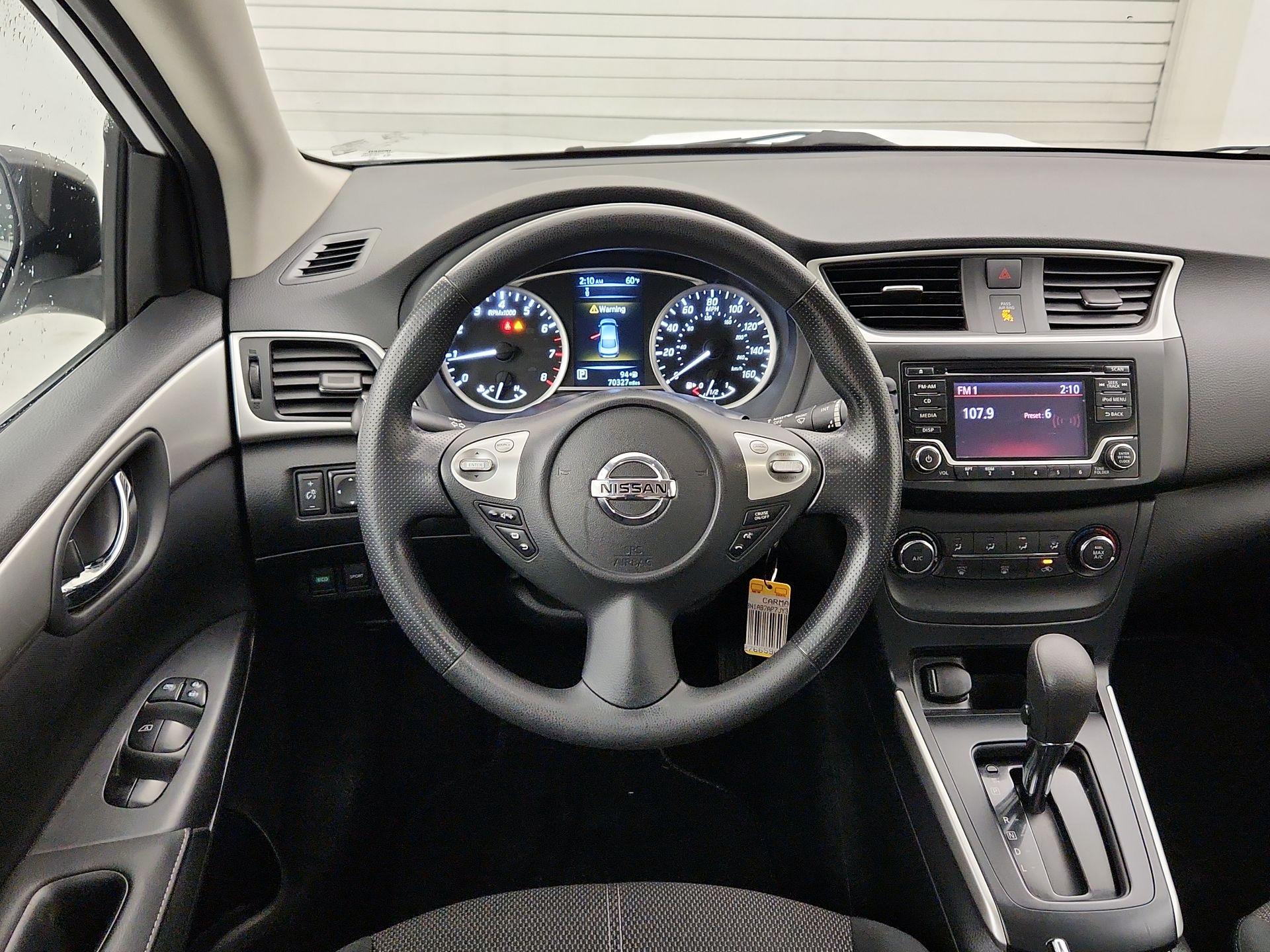 Thumbnail: 2018 Nissan Sentra - 10