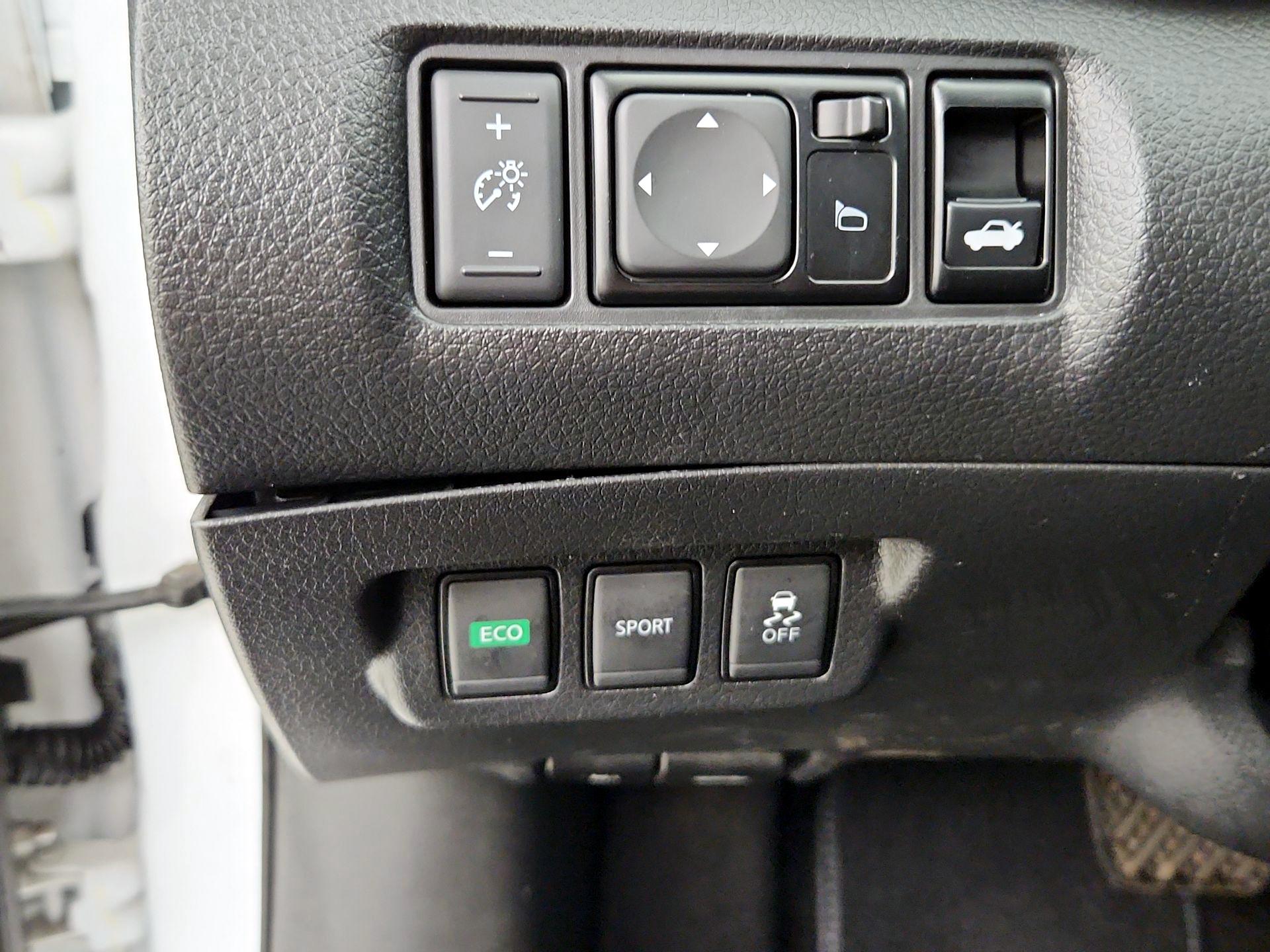 Thumbnail: 2018 Nissan Sentra - 13