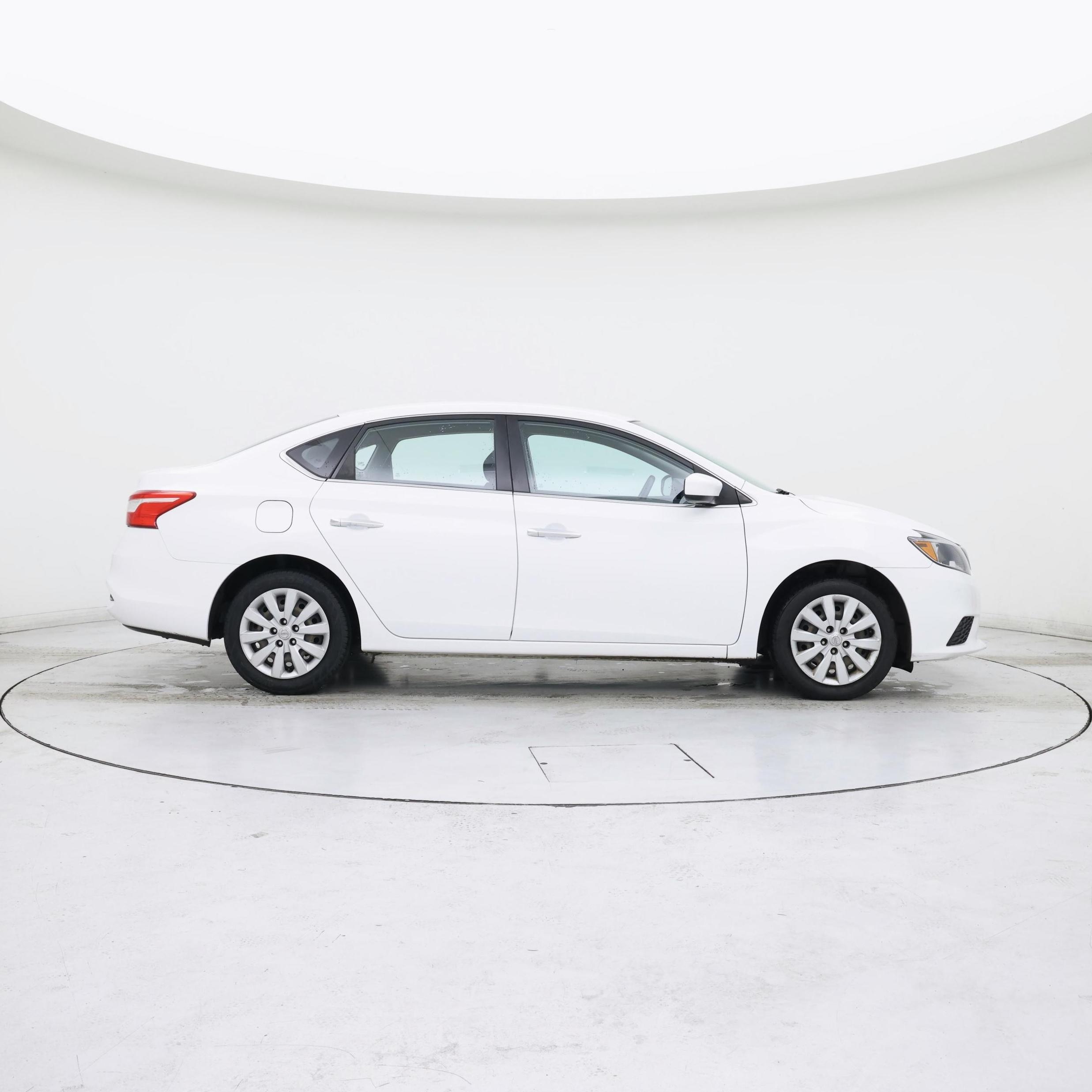 Thumbnail: 2018 Nissan Sentra - 7